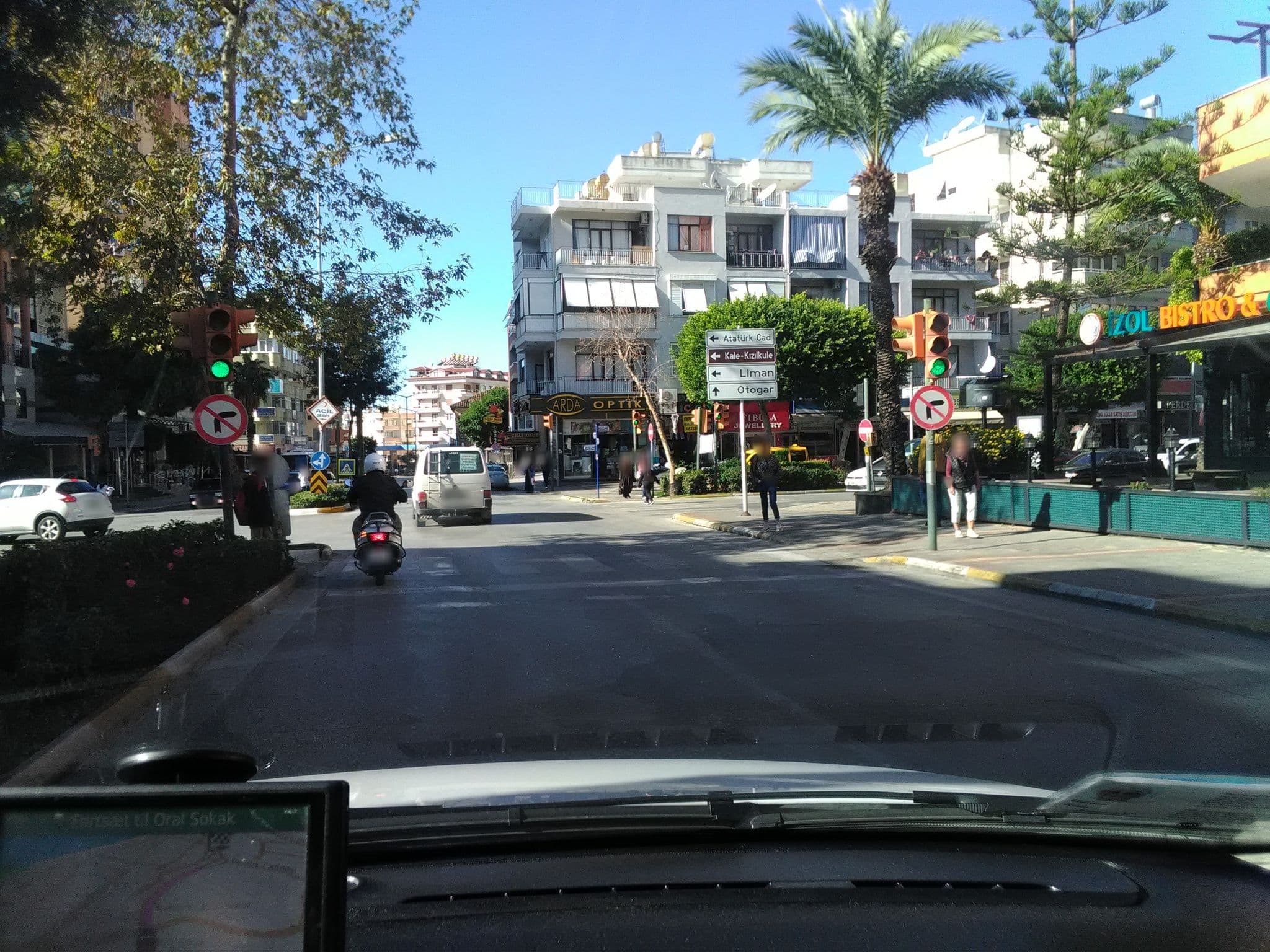 Street view near Kırkbıyık, Alanya — © andershl (CC BY-SA · Mapillary)