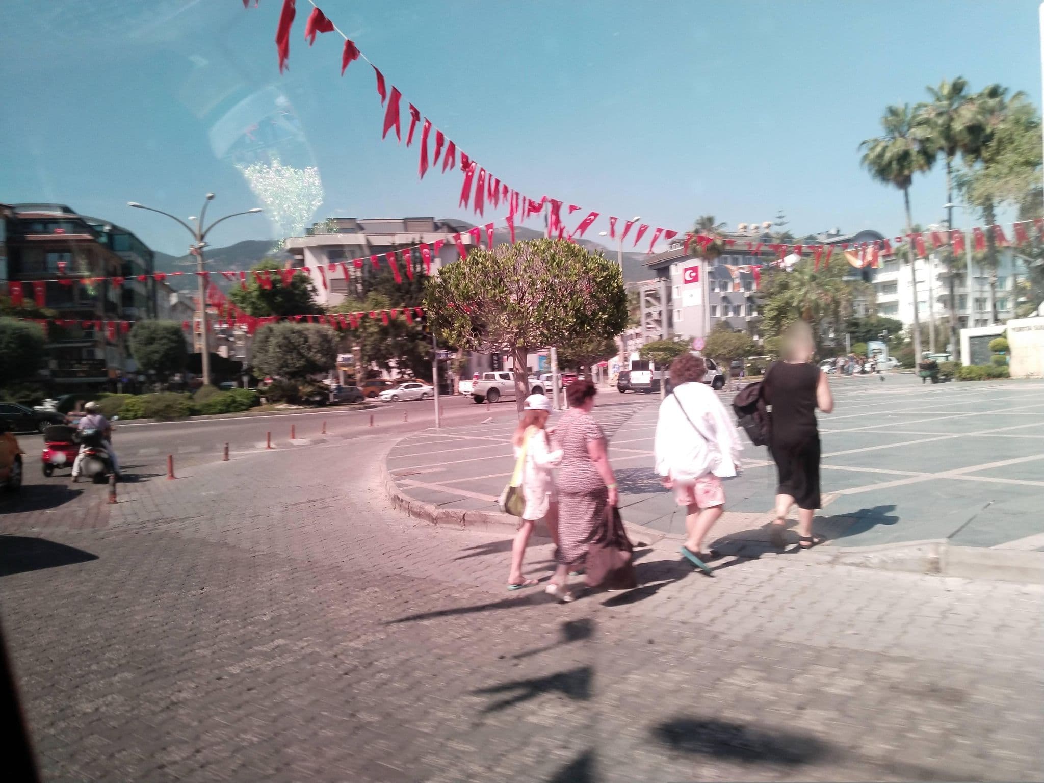 Street view near Albayrak Hotel, Alanya — © Yurikson (CC BY-SA · Mapillary)