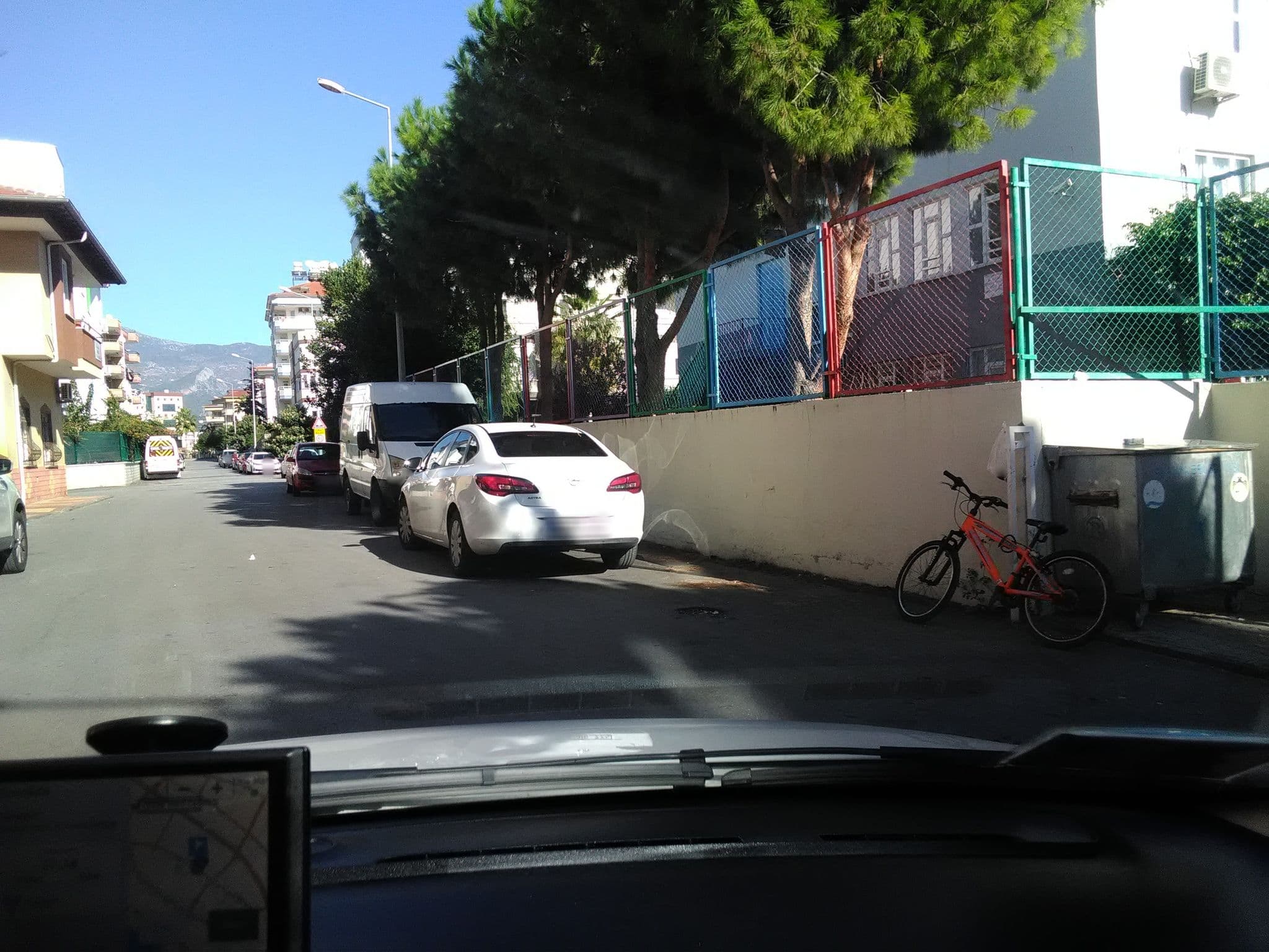 Street view near Orange House, Tosmur — © andershl (CC BY-SA · Mapillary)