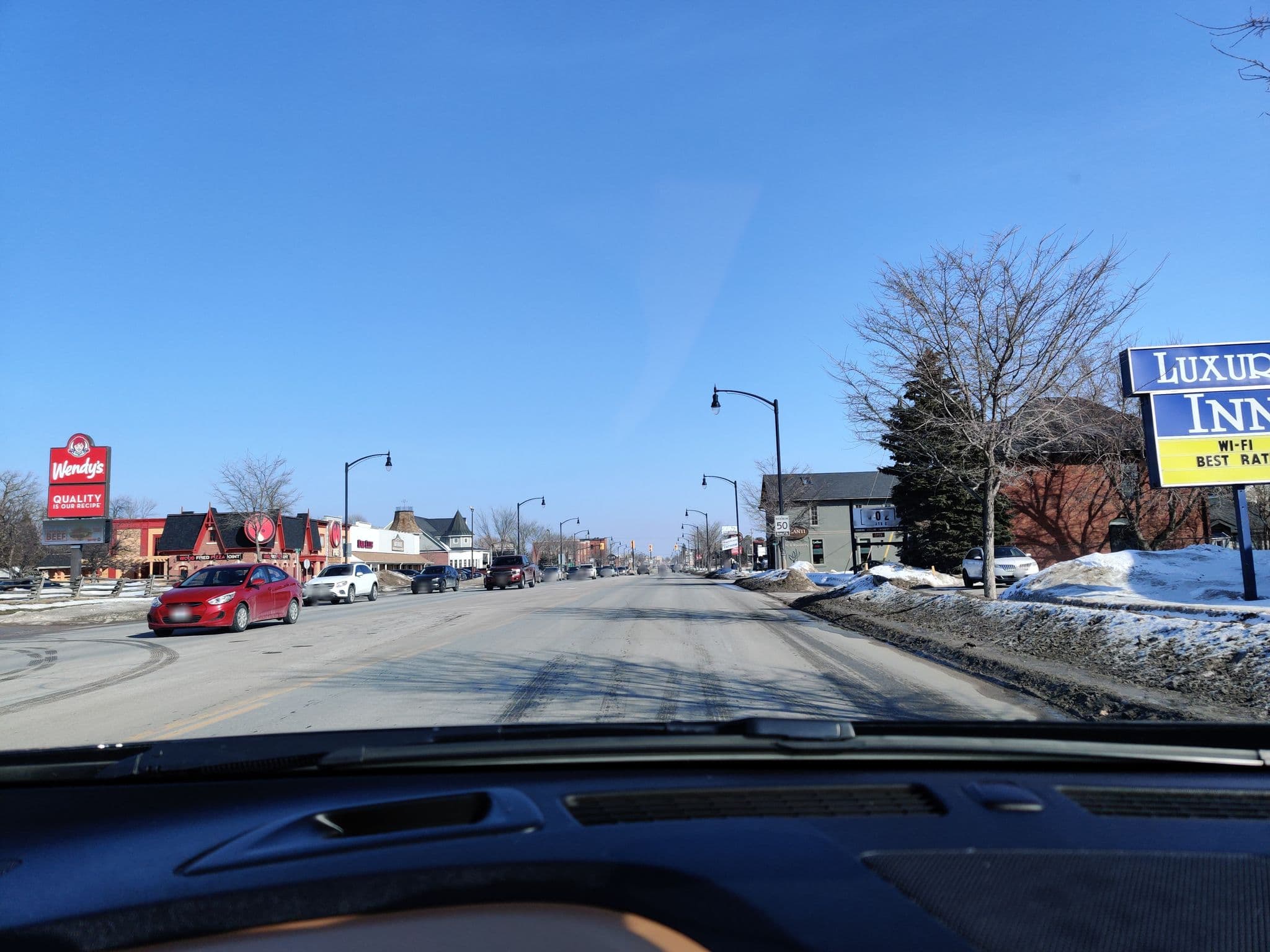 Street view near Luxury Inn, Collingwood — © mappymapmap (CC BY-SA · Mapillary)