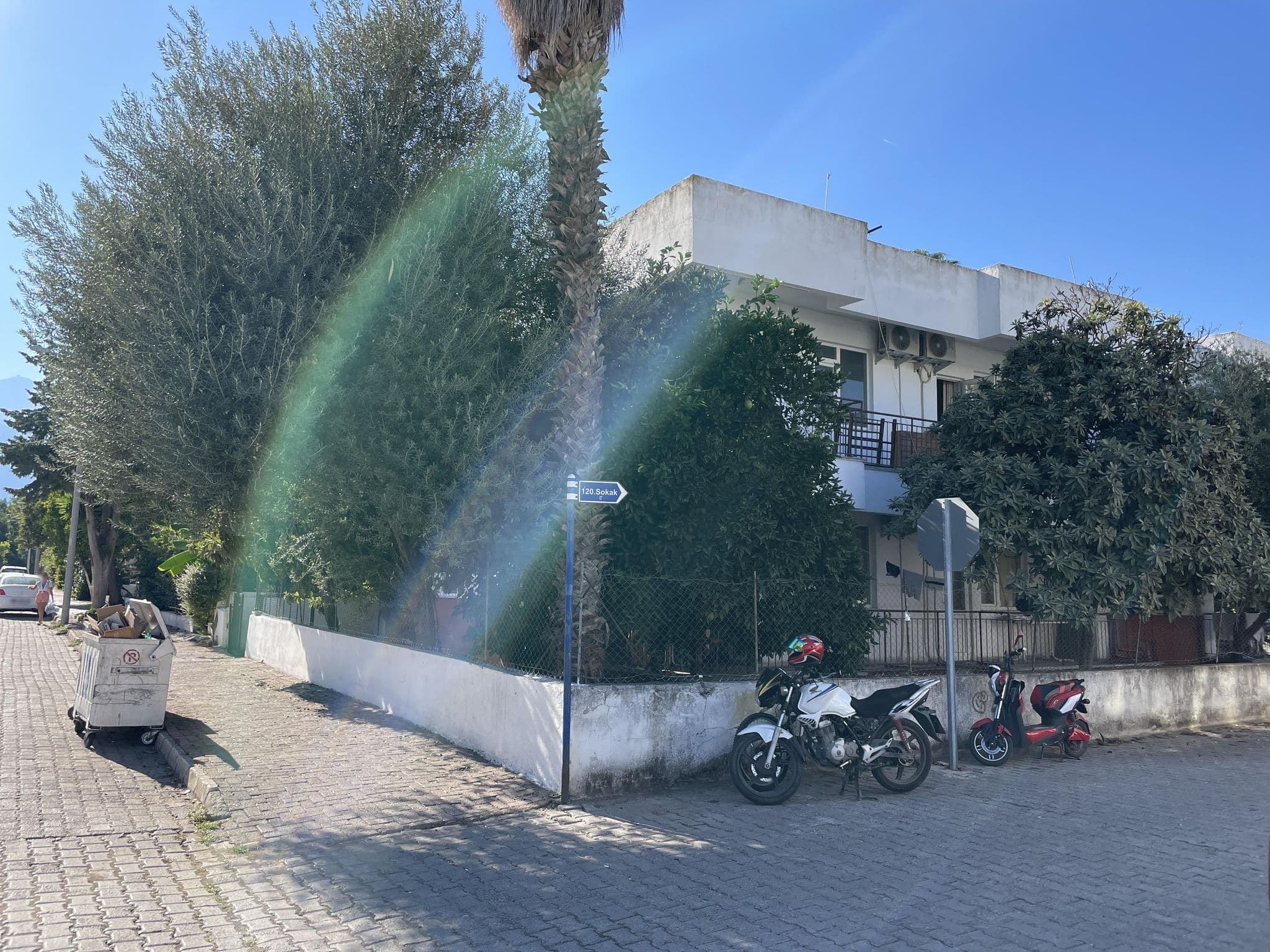 Street view near Miyas Luxery Otel, Kemer, Kemer — © batyrmastyr (CC BY-SA · Mapillary)