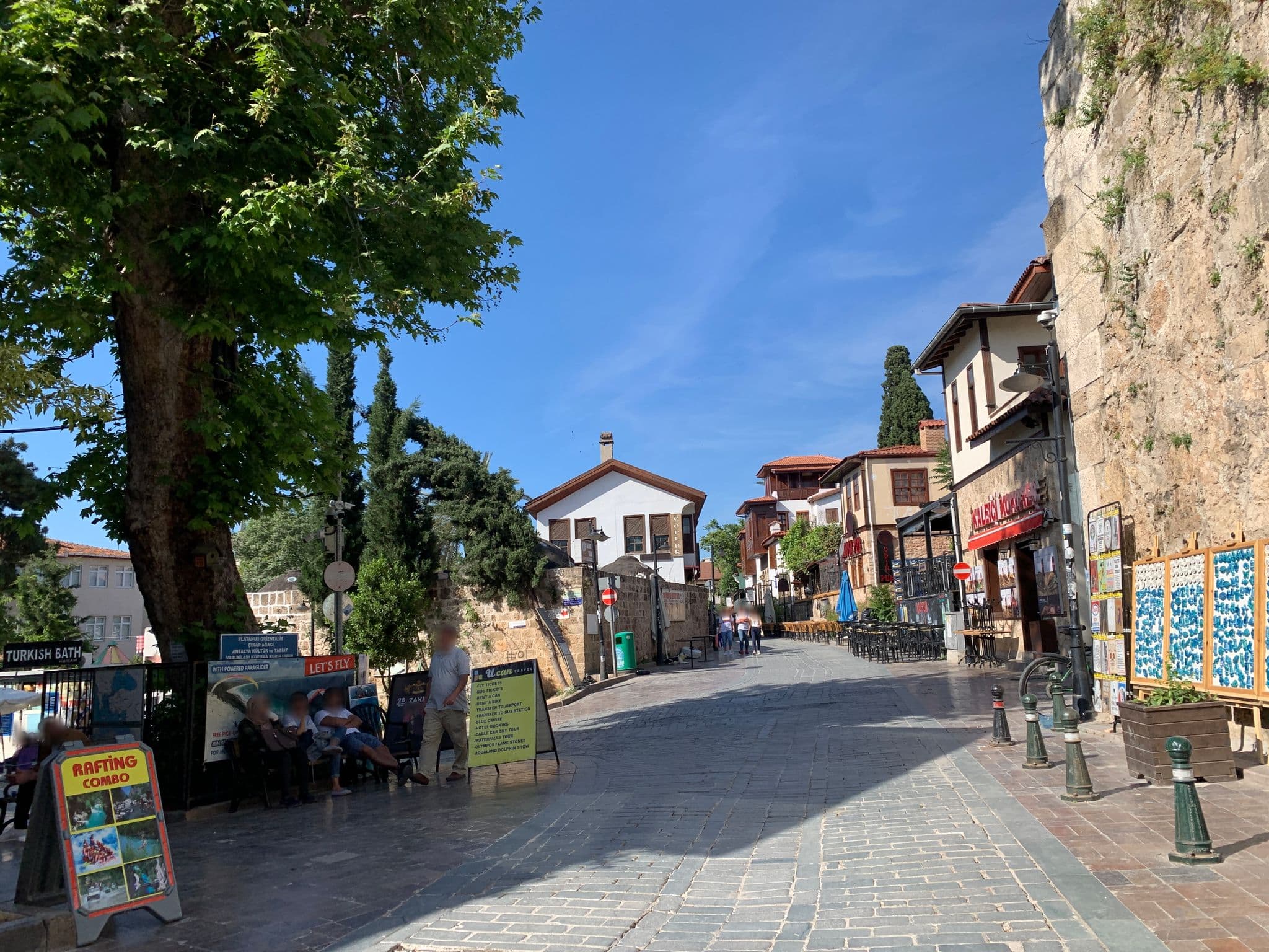 Street view near Reception, Antalya — © empty (CC BY-SA · Mapillary)