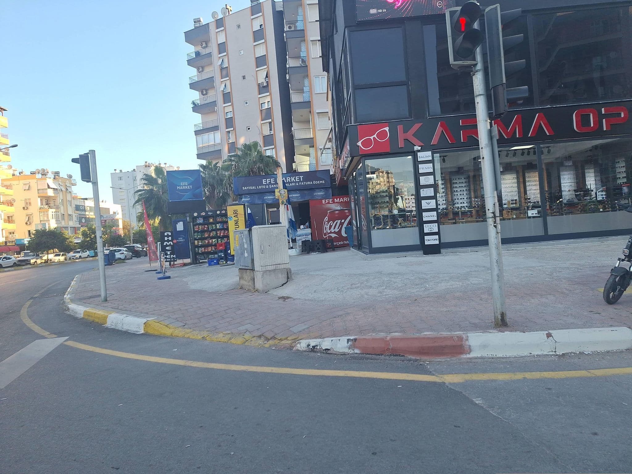 Street view near Letonya otel, Muratpaşa — © Guria (CC BY-SA · Mapillary)