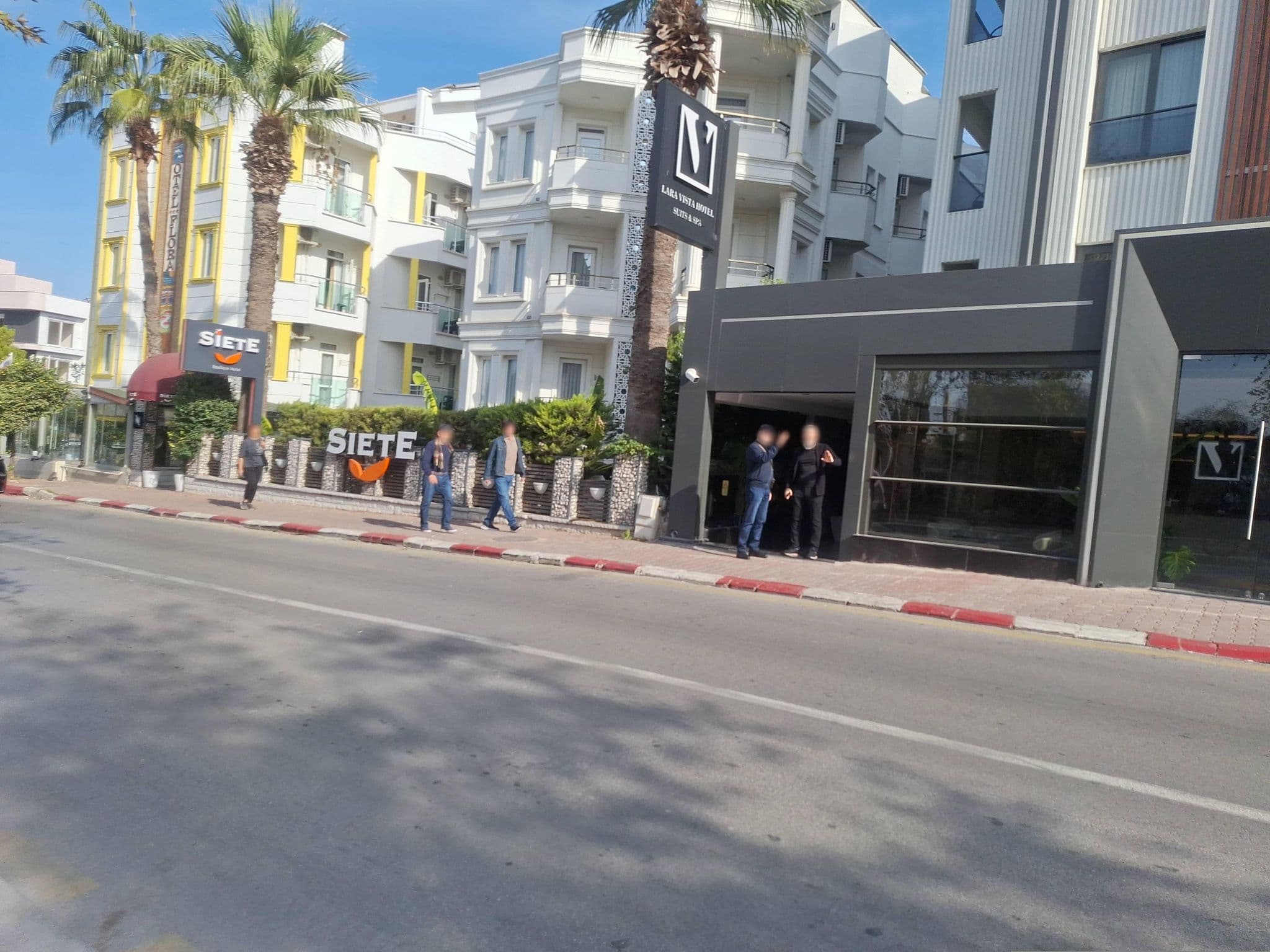 Street view near Ruvon Hotel, Muratpaşa — © Guria (CC BY-SA · Mapillary)