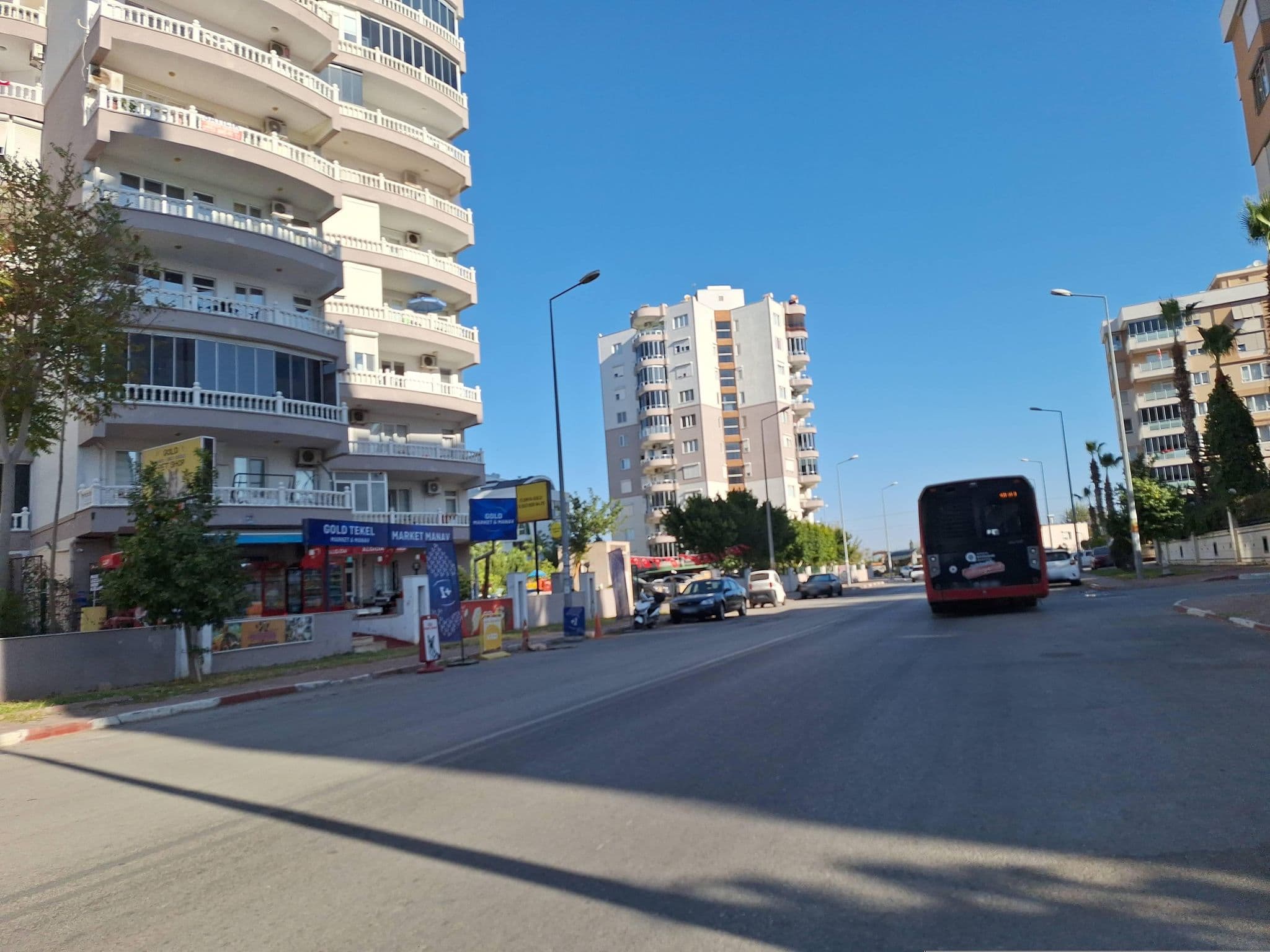 Street view near Kundu Beach, Muratpaşa — © Guria (CC BY-SA · Mapillary)