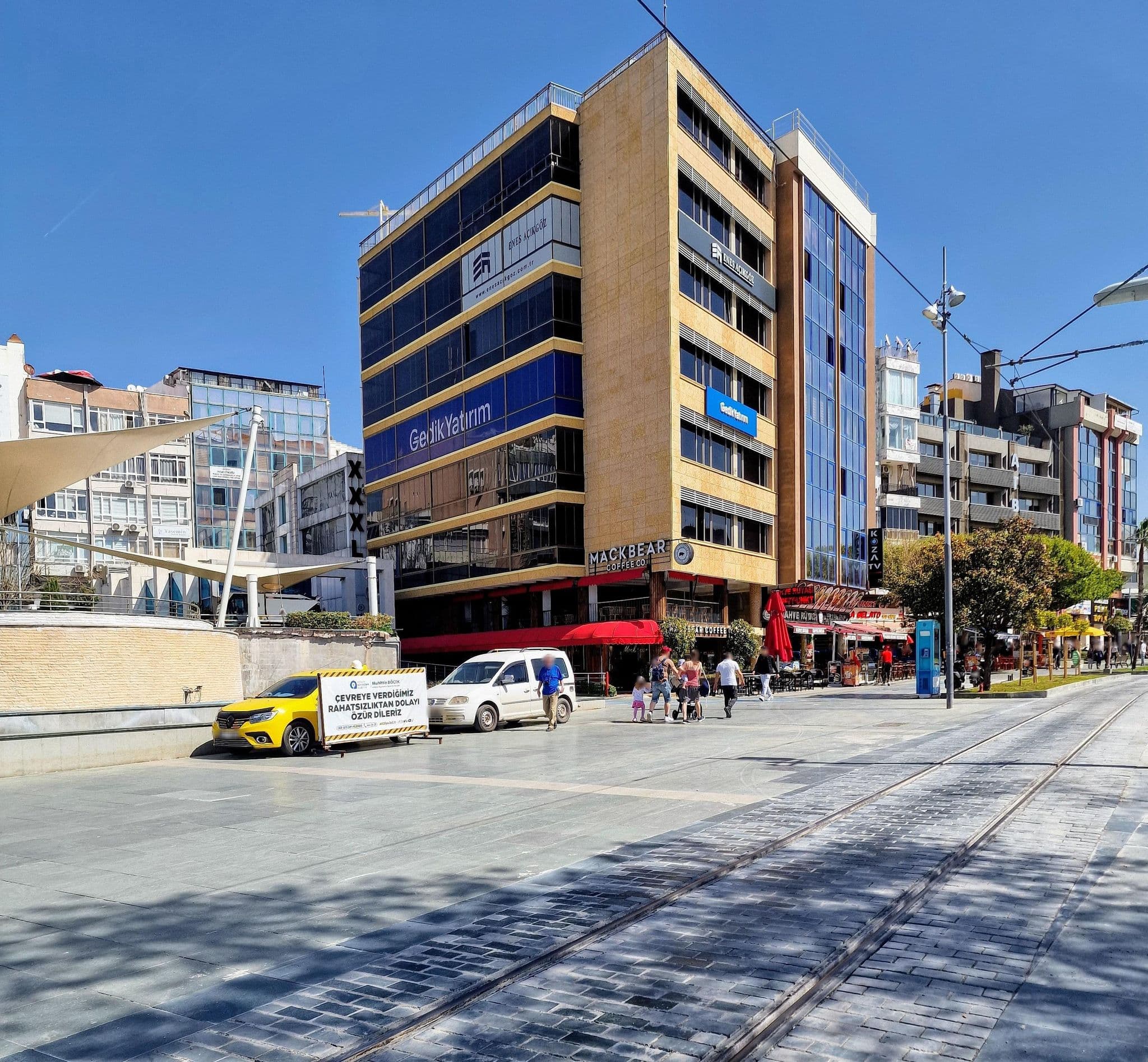 Street view near Max Royal, Antalya — © km2bp (CC BY-SA · Mapillary)