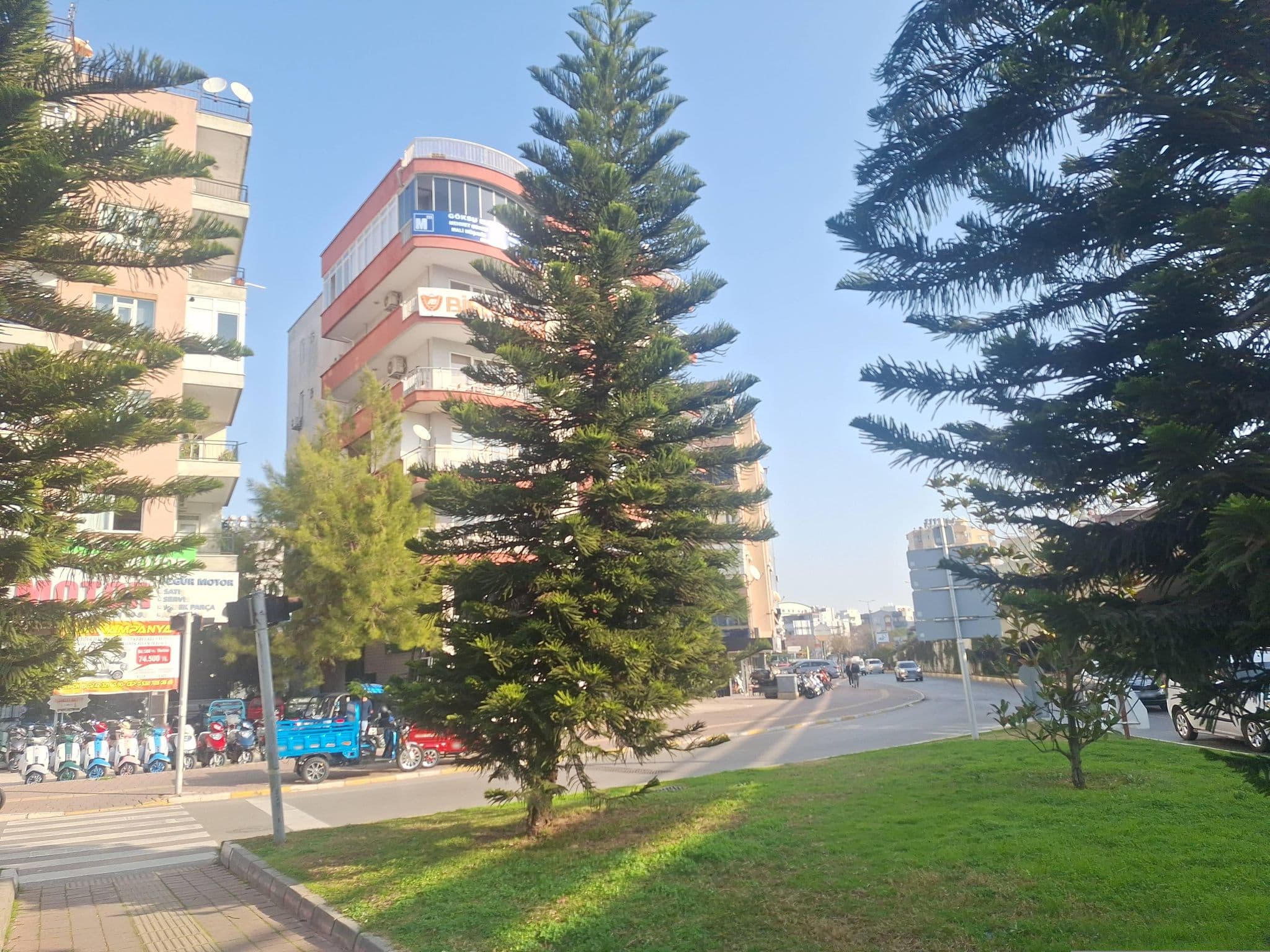 Street view near Dünyaca Ünlü Patara Plaji, Antalya — © Guria (CC BY-SA · Mapillary)