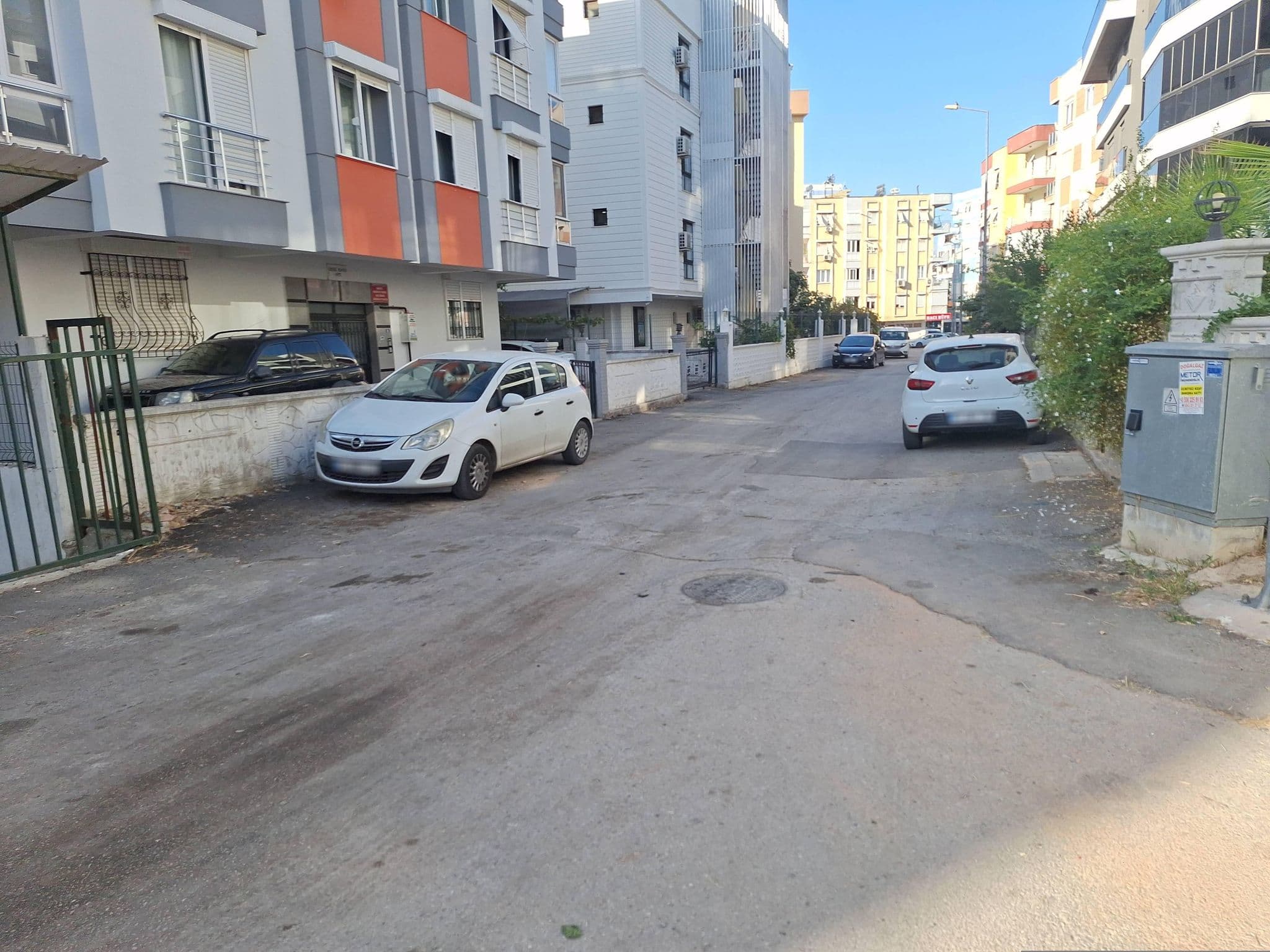 Street view near anneanne resort hotel, Antalya — © Guria (CC BY-SA · Mapillary)