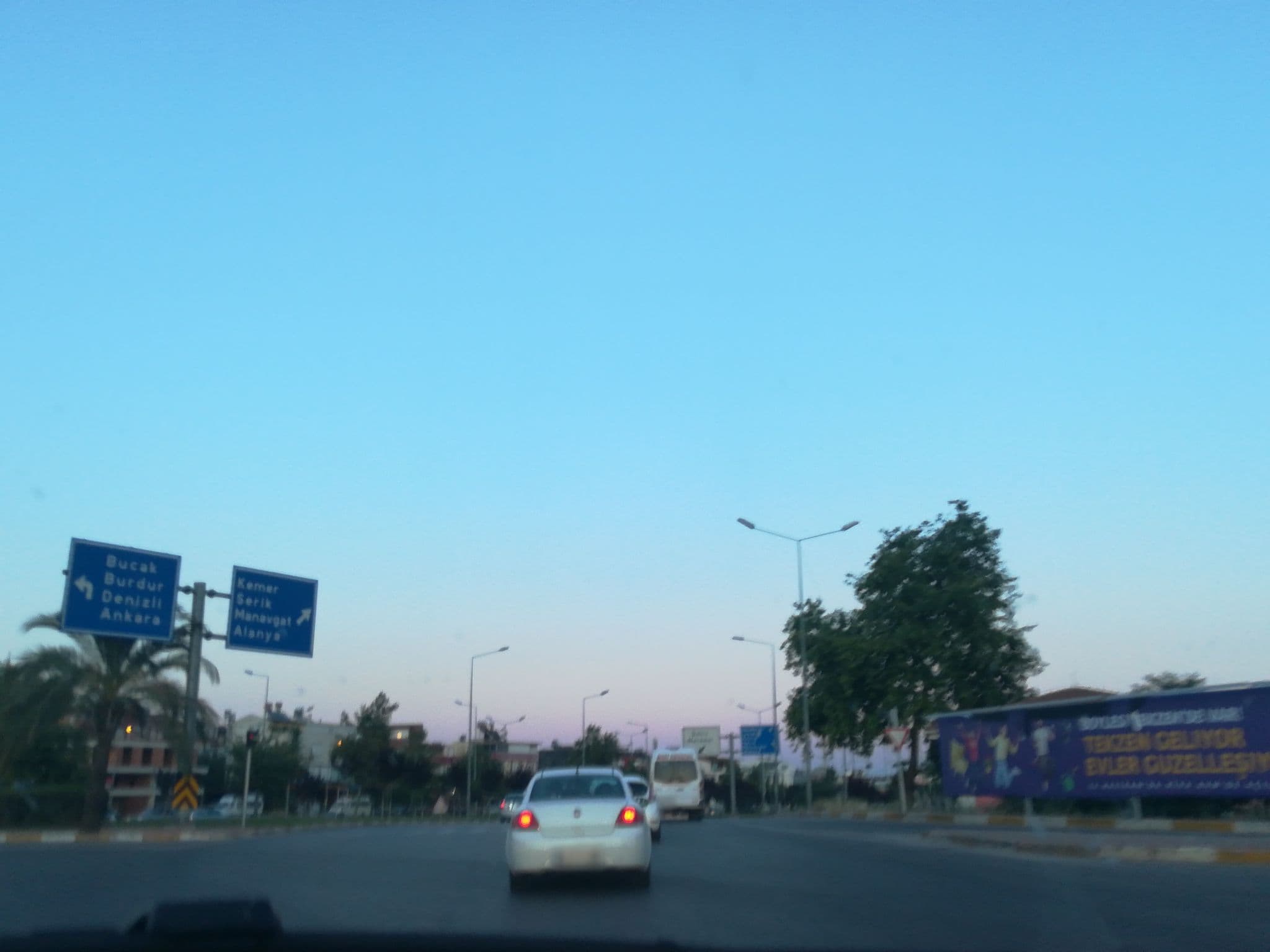 Street view near Harrington PARK Resort  Hotel, Antalya — © fbkoksal (CC BY-SA · Mapillary)