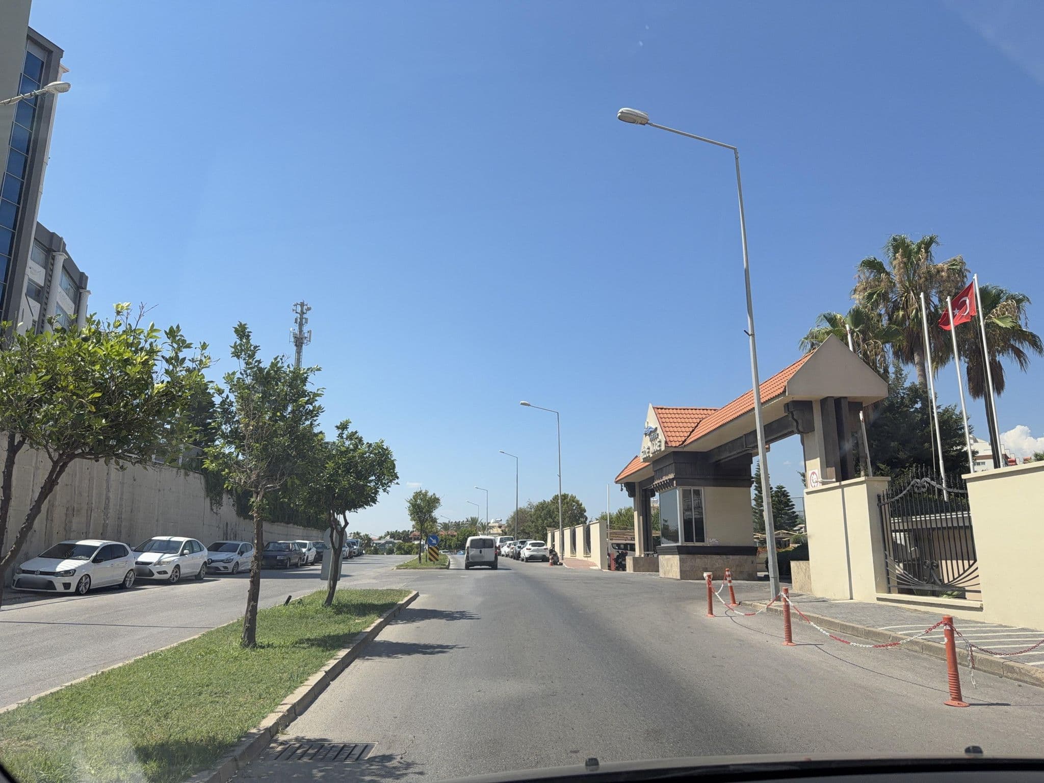 Street view near Can Sıkıntısı Lobi Narcia, Gültepe — © wasd42 (CC BY-SA · Mapillary)