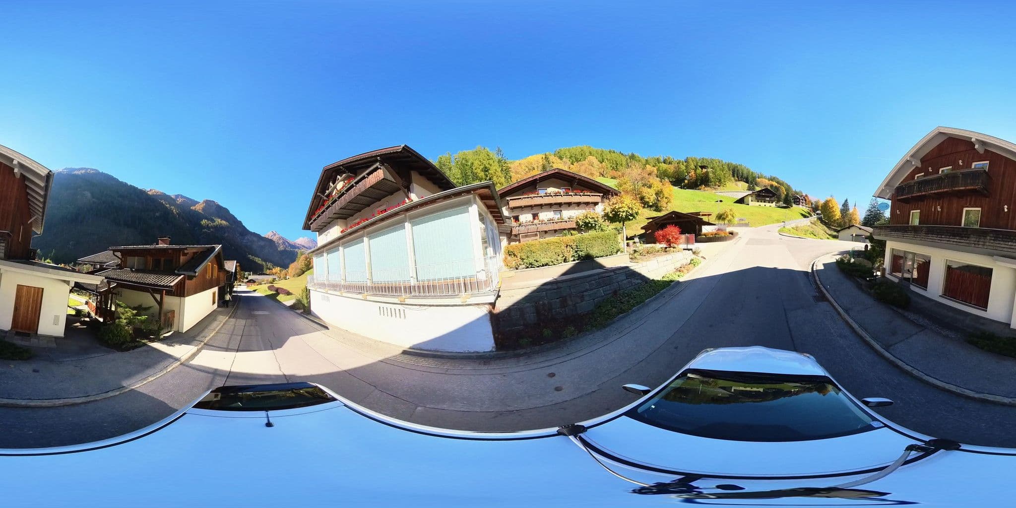 Street view near Berghotel Hois, Heiligenblut — © osmplus_org (CC BY-SA · Mapillary)