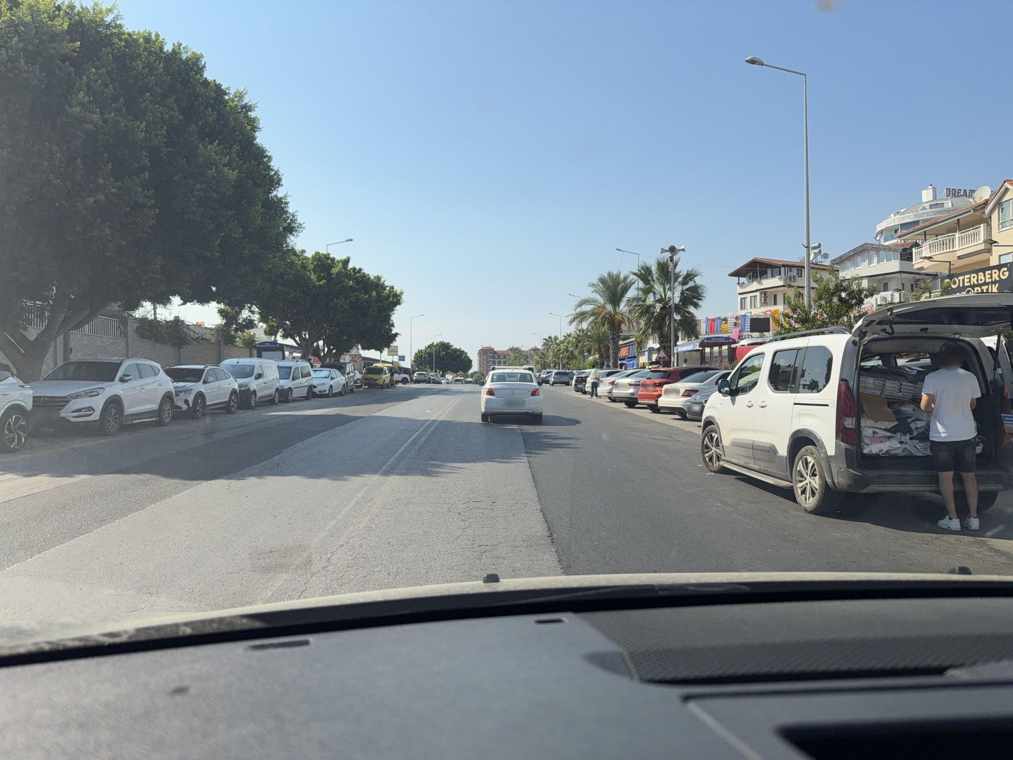 Street view near Seamelia Beach Resort & Spa, Gültepe — © wasd42 (CC BY-SA · Mapillary)