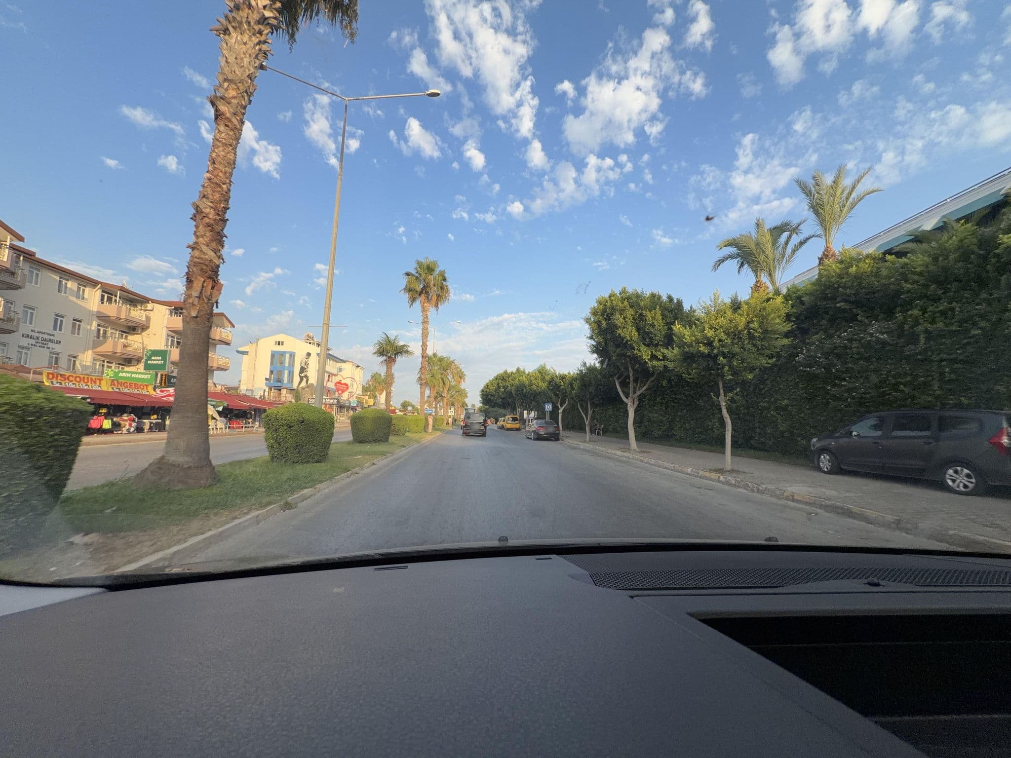 Street view near Crystal De Luxe Resort & Spa, Side — © wasd42 (CC BY-SA · Mapillary)