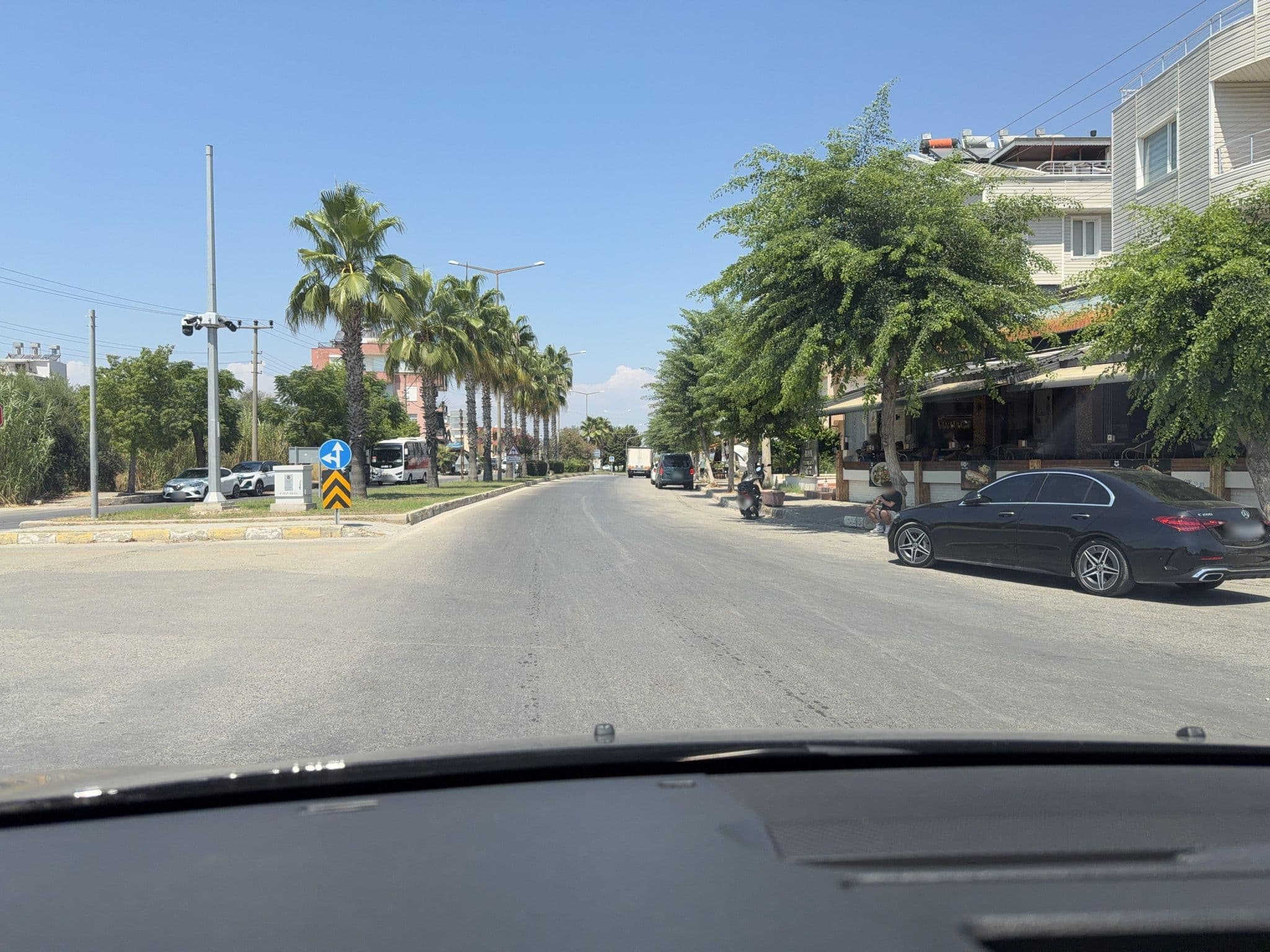 Street view near Seas, Side — © wasd42 (CC BY-SA · Mapillary)