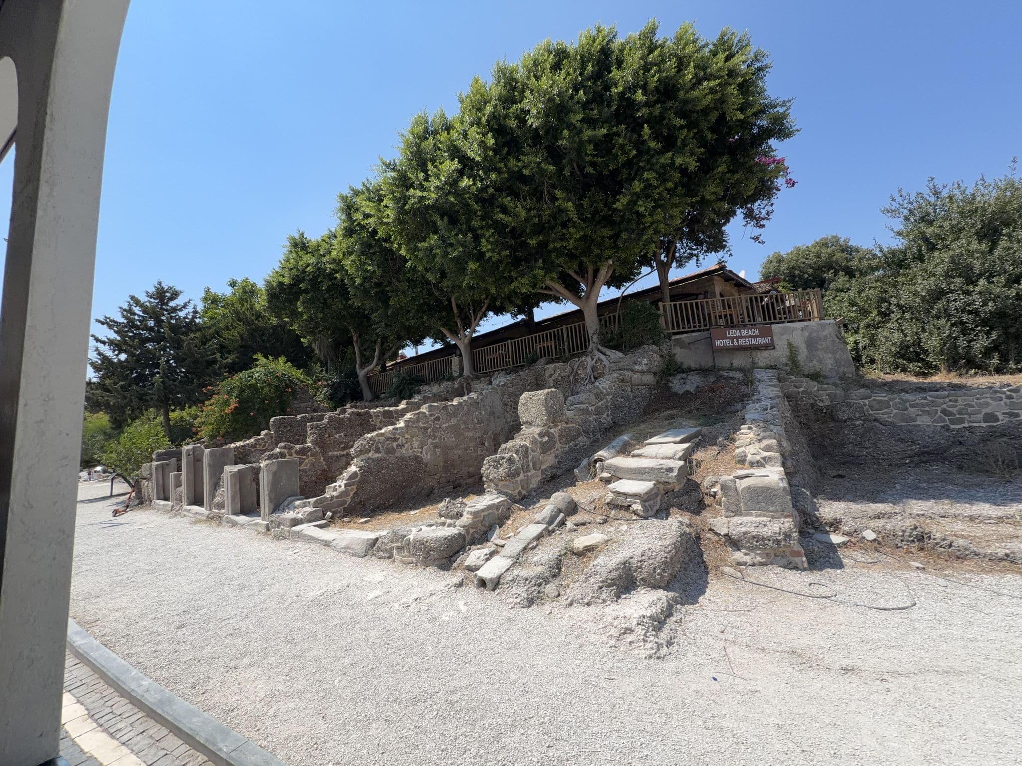 Street view near Leda Beach Hotel, Side — © wasd42 (CC BY-SA · Mapillary)