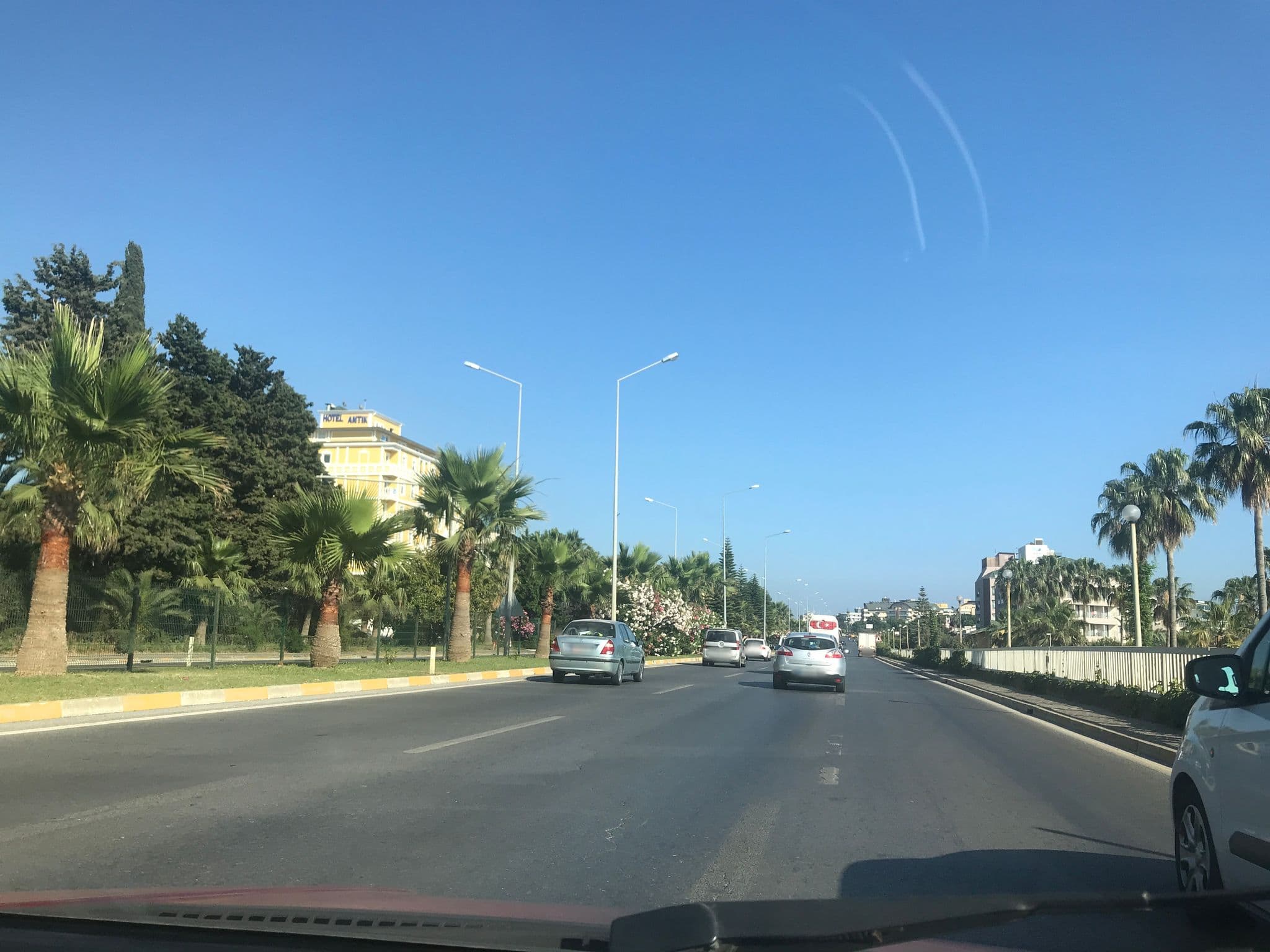 Street view near Hotel Antik Lobi, Avsallar — © alpzsarac (CC BY-SA · Mapillary)