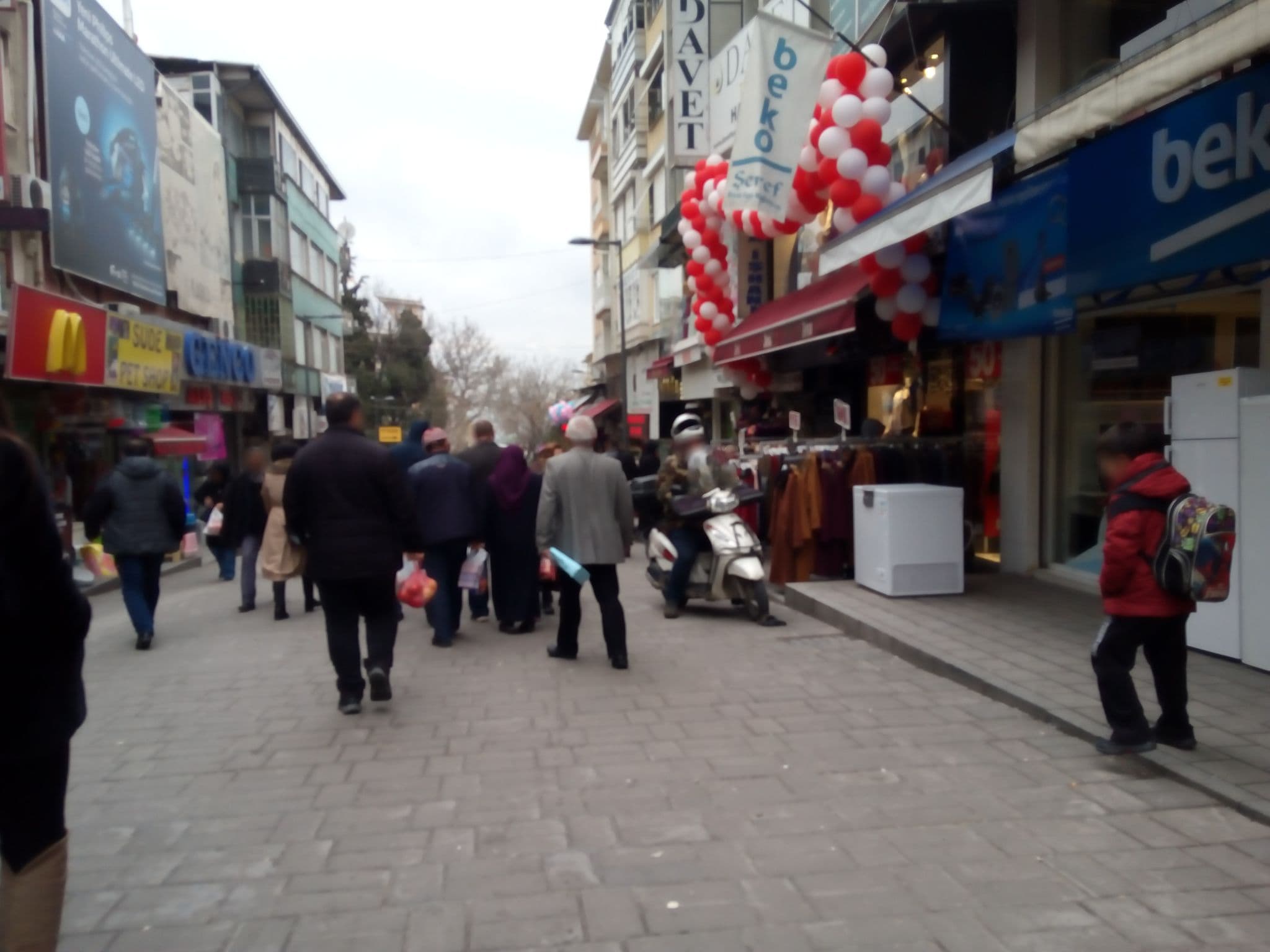 Street view near PTT Sosyal Tesisleri, Bursa — © asefakcby (CC BY-SA · Mapillary)