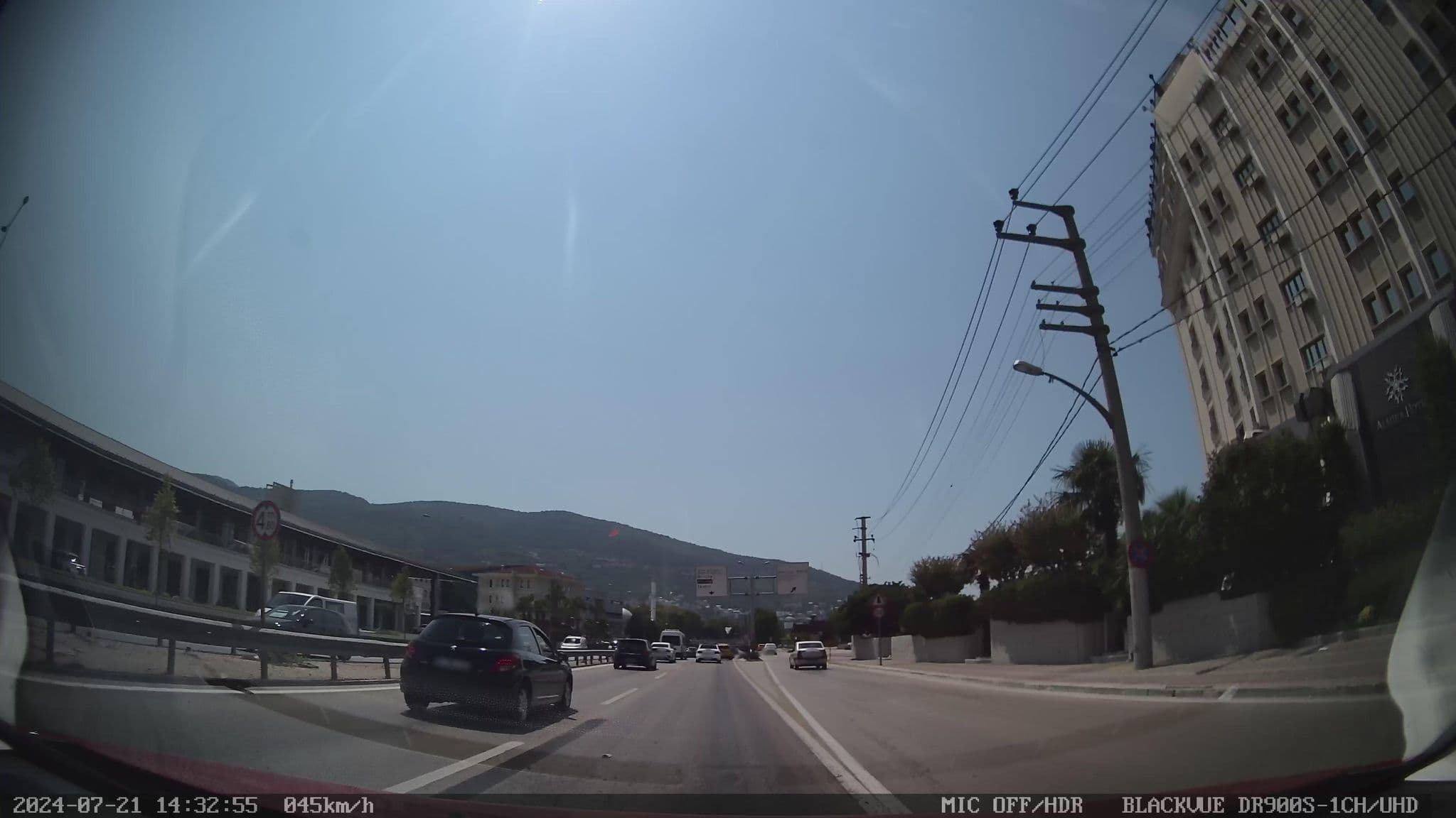 Street view near Almira Hotel Thermal Spa & Convention Center, Bursa — © unen (CC BY-SA · Mapillary)
