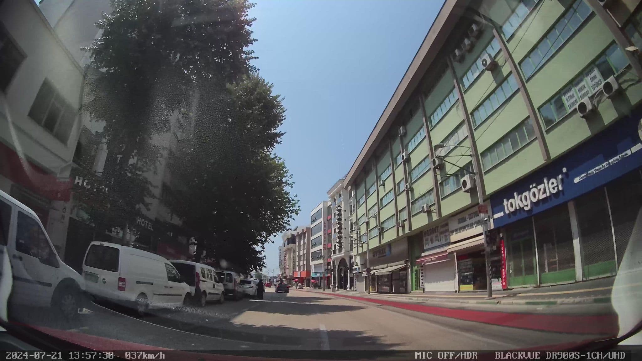 Street view near Hotel Alhas, Bursa — © unen (CC BY-SA · Mapillary)