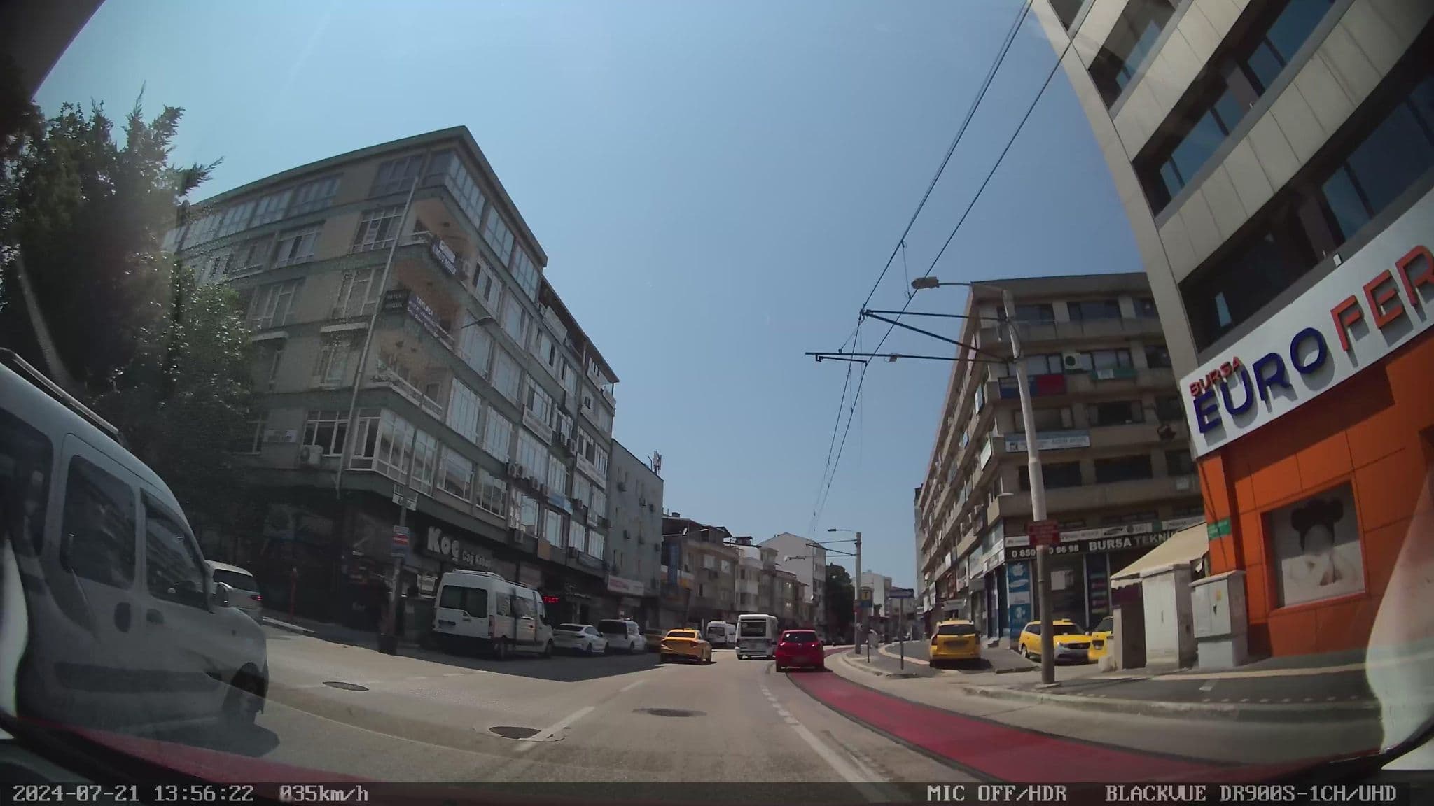 Street view near Burçman Hotel, Bursa — © unen (CC BY-SA · Mapillary)