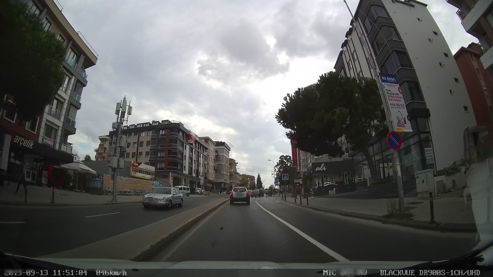 Street view near Gül Apart Süit Otel, Maltepe — © yercizenler (CC BY-SA · Mapillary)