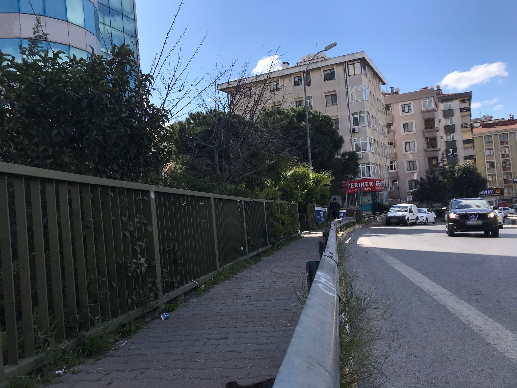 Street view near Tekno Otel, Maltepe — © hderinoz (CC BY-SA · Mapillary)