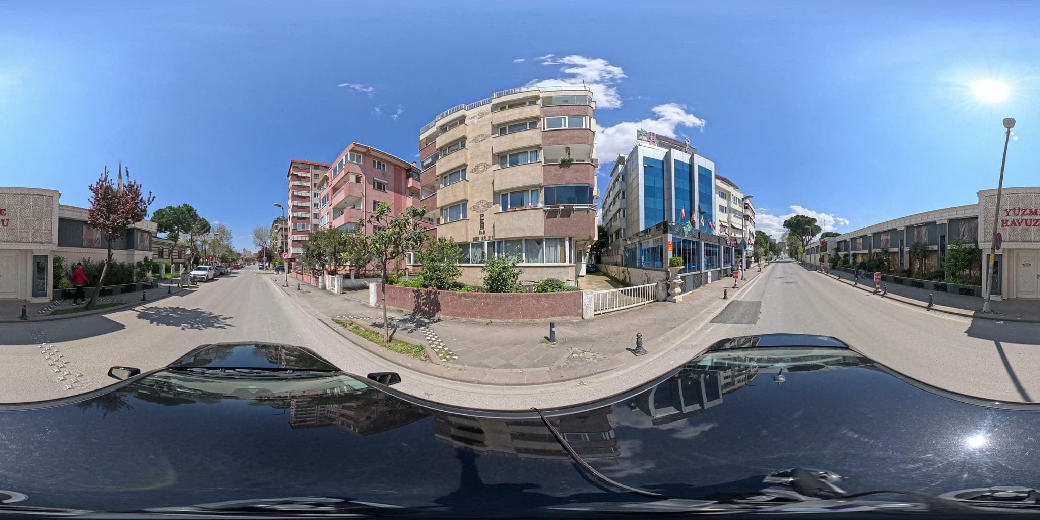 Street view near Pen Hotel, Adalar — © burakonder (CC BY-SA · Mapillary)