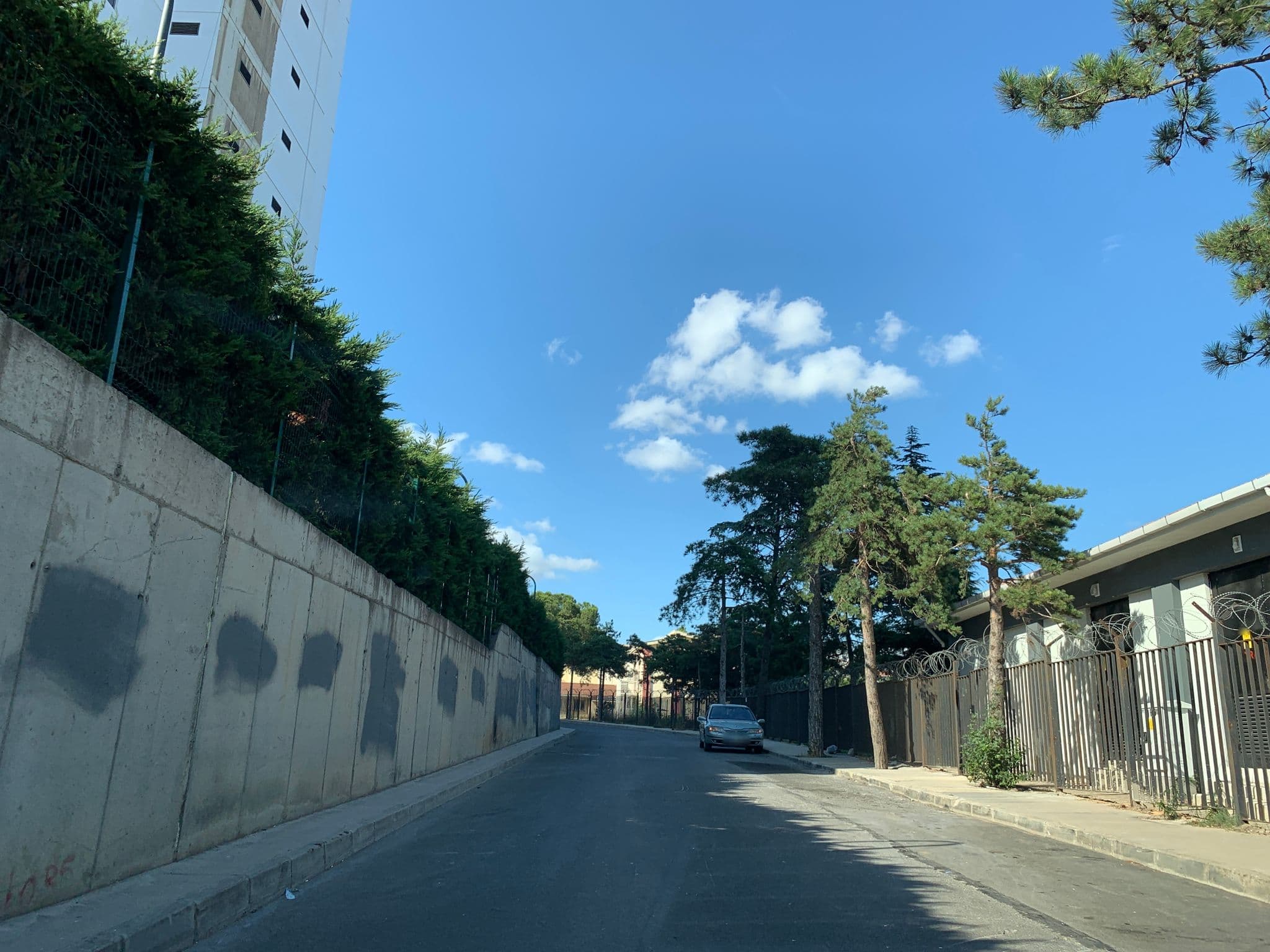 Street view near divan asia brasserie restaurant, Sultanbeyli — © cihan10 (CC BY-SA · Mapillary)