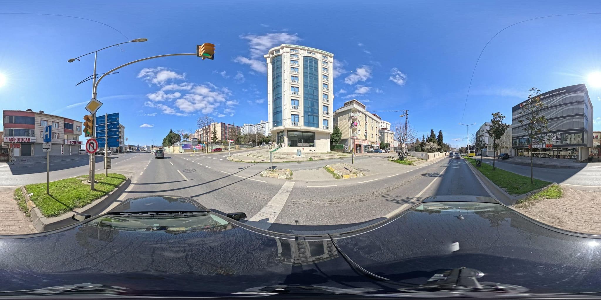 Street view near Fontana Verde Hotel, Sultanbeyli — © burakonder (CC BY-SA · Mapillary)
