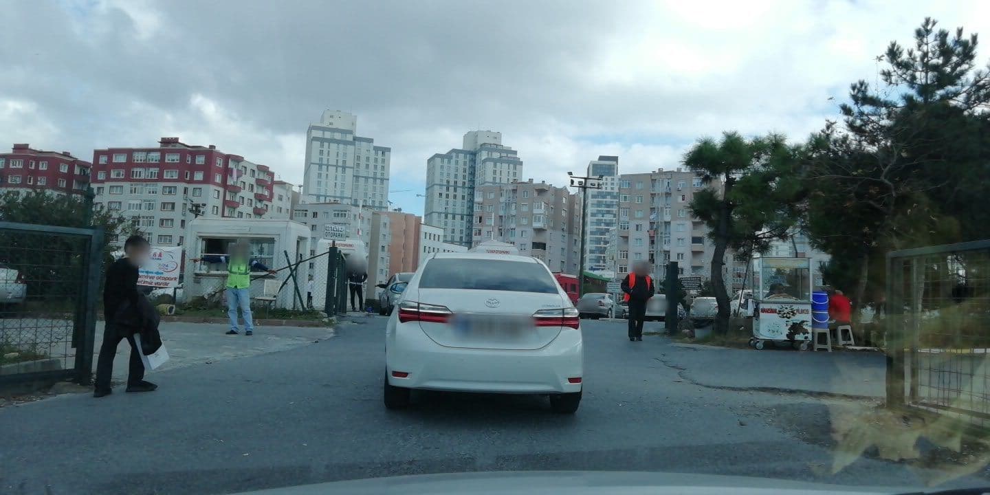 Street view near NEPTUN TURIZM, Büyükçekmece — © okansafak (CC BY-SA · Mapillary)