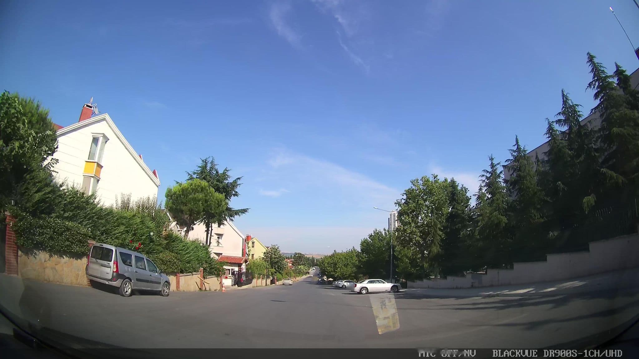 Street view near Mercure Hotel & Casino, Esenyurt — © asturksever (CC BY-SA · Mapillary)