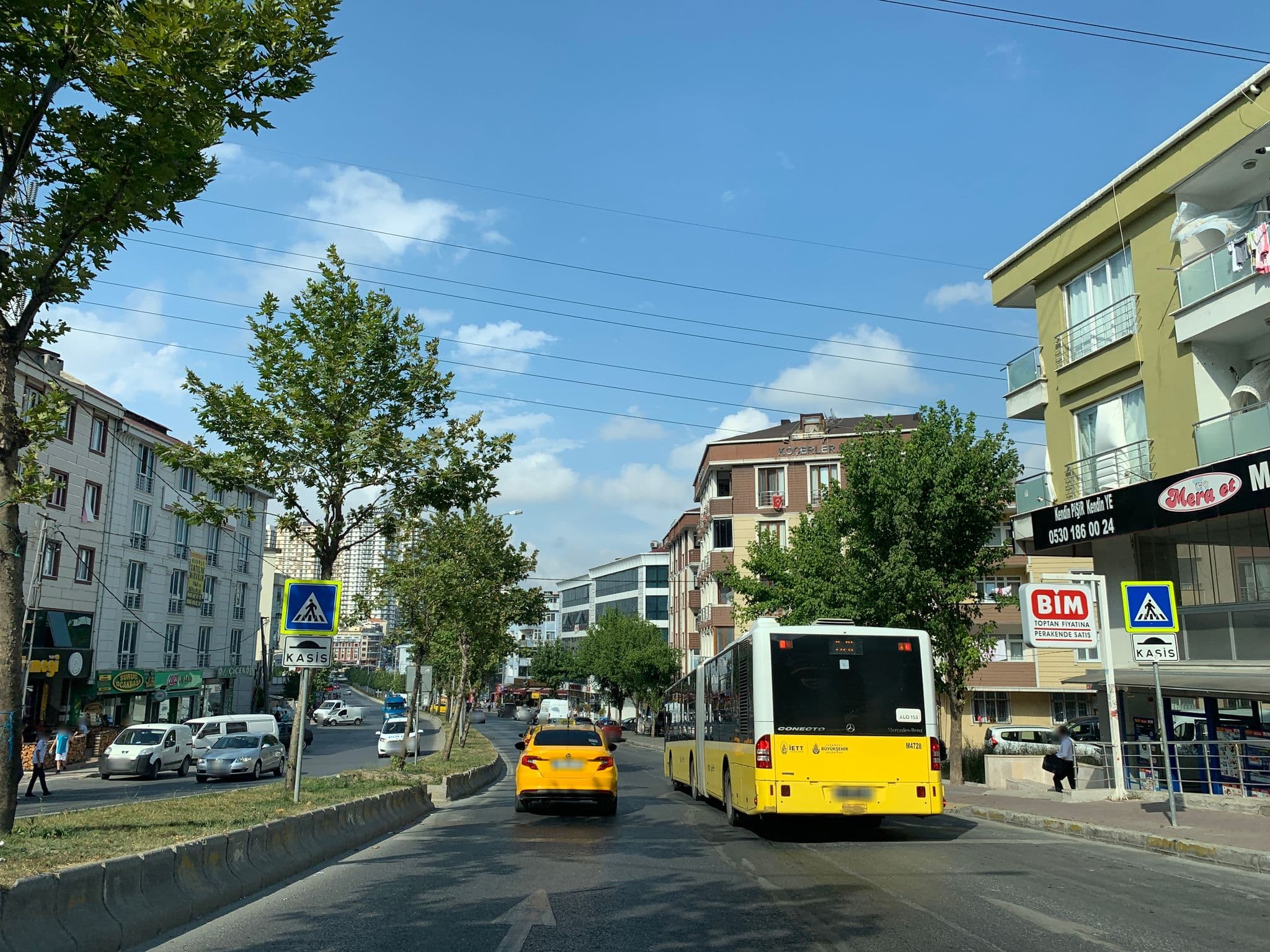 Street view near novia lucida beach antalya kemer, Esenyurt — © cihan10 (CC BY-SA · Mapillary)