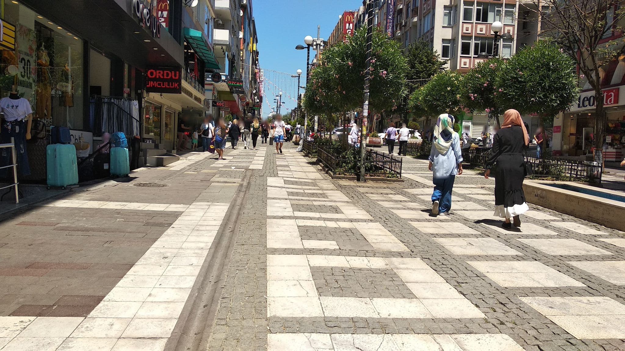 Street view near Marmara Suit Hotel, Yakuplu — © boracasli (CC BY-SA · Mapillary)