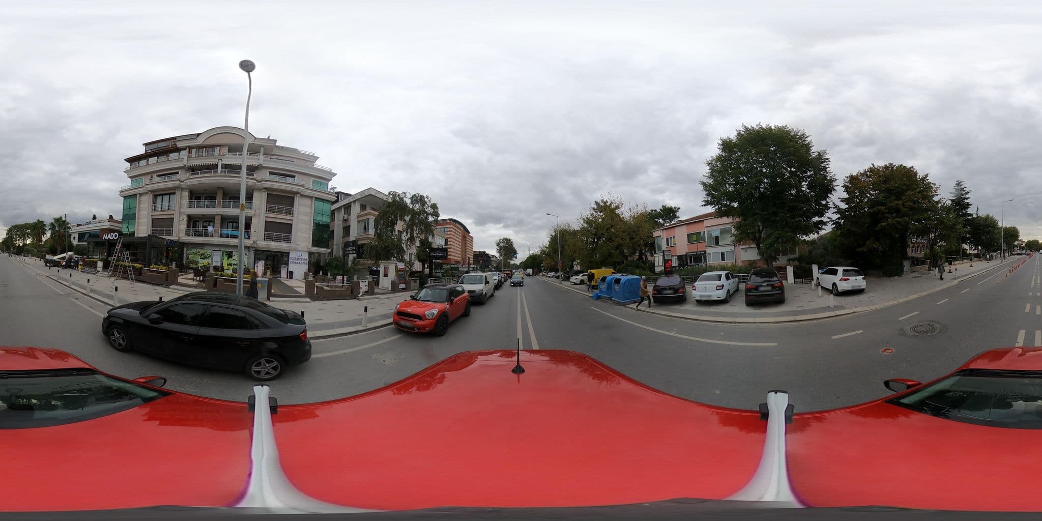Street view near Mado Florya, Küçükçekmece — © ademturkmen (CC BY-SA · Mapillary)