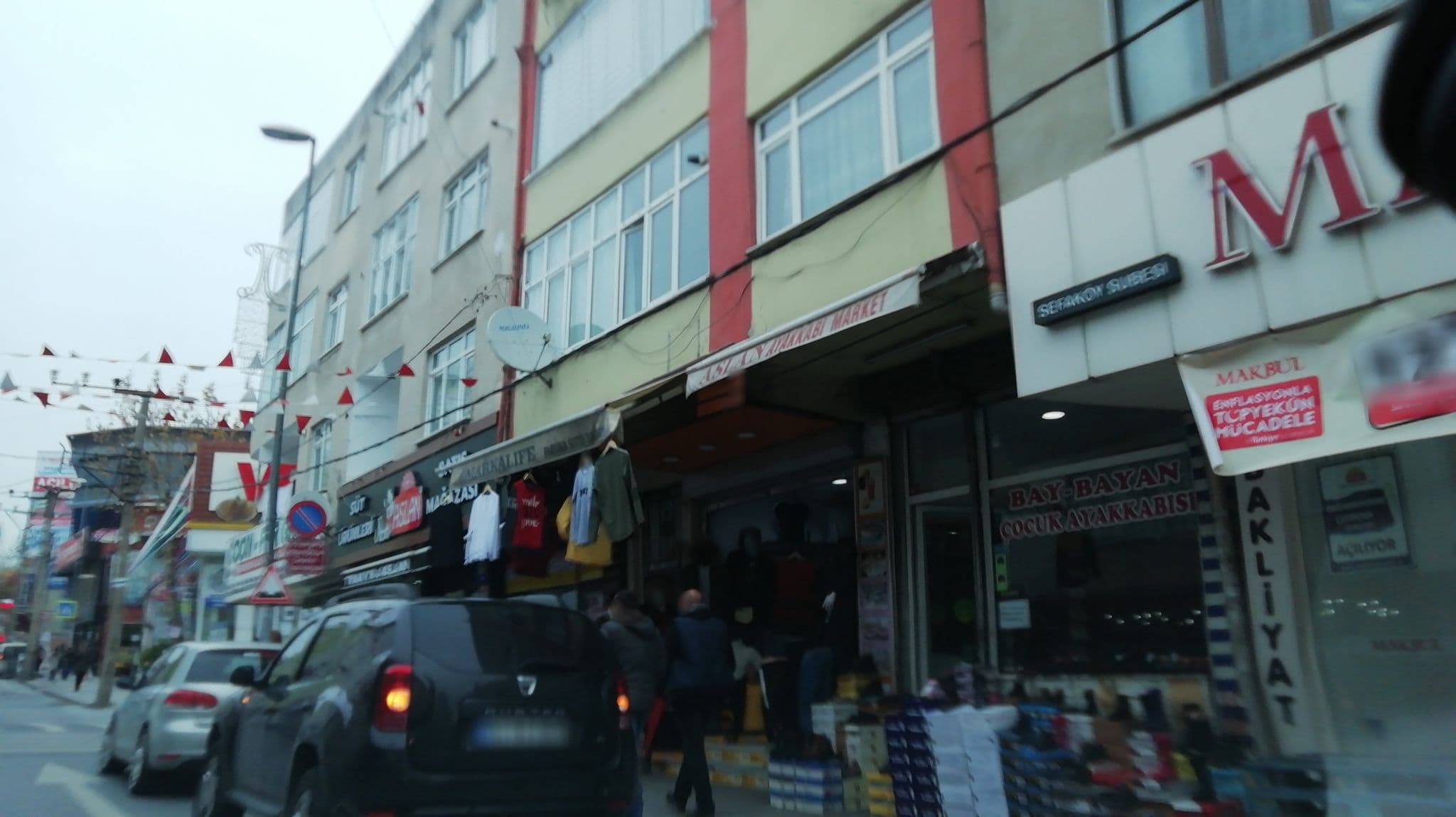 Street view near The Business Class Hotel, Küçükçekmece — © okansafak (CC BY-SA · Mapillary)