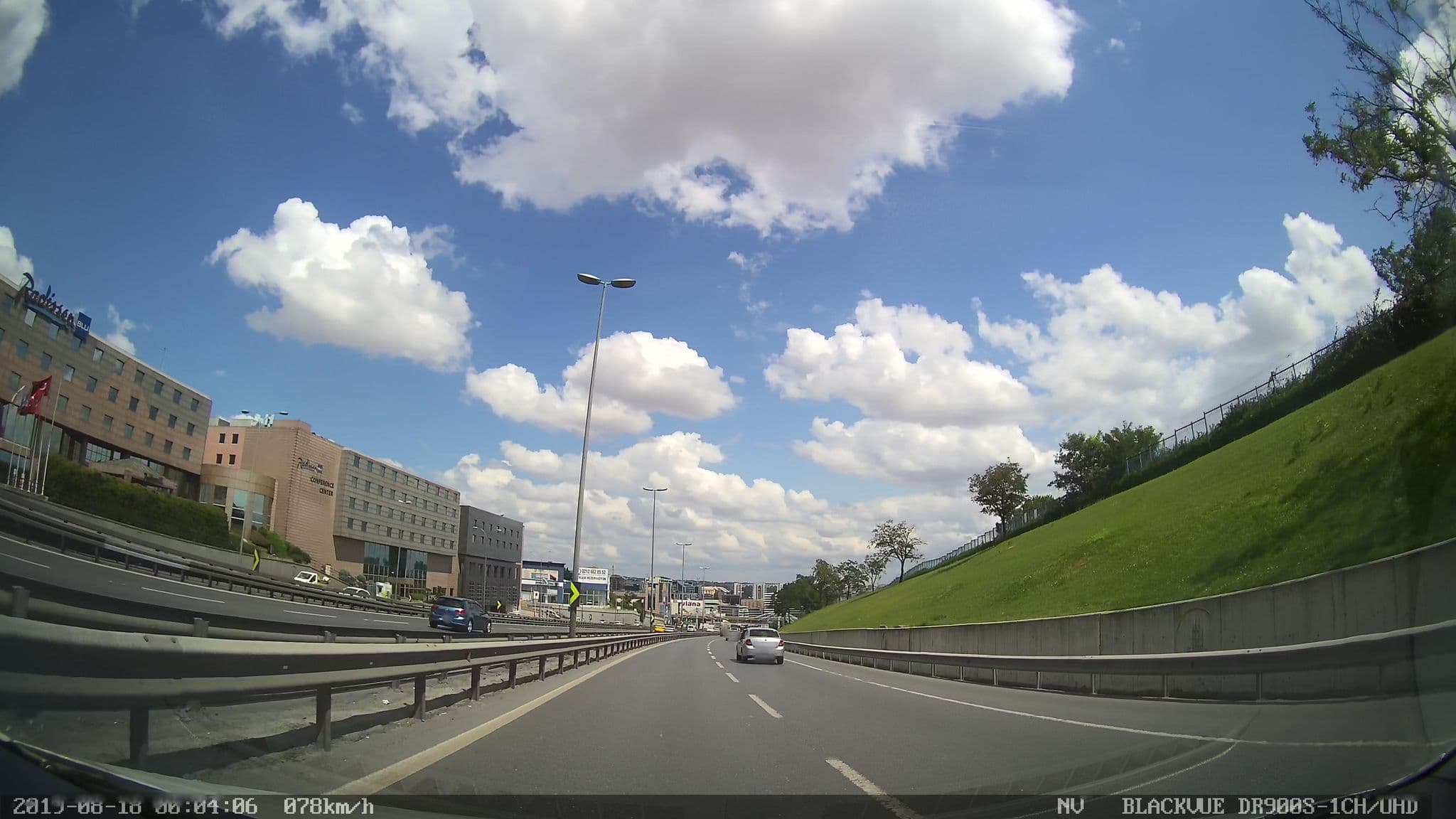 Street view near Radisson Hotel, Küçükçekmece — © yercizenler (CC BY-SA · Mapillary)