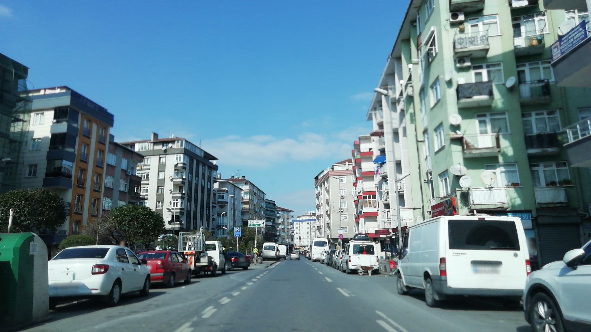 Street view near Gold Palace, Bahçelievler — © okansafak (CC BY-SA · Mapillary)