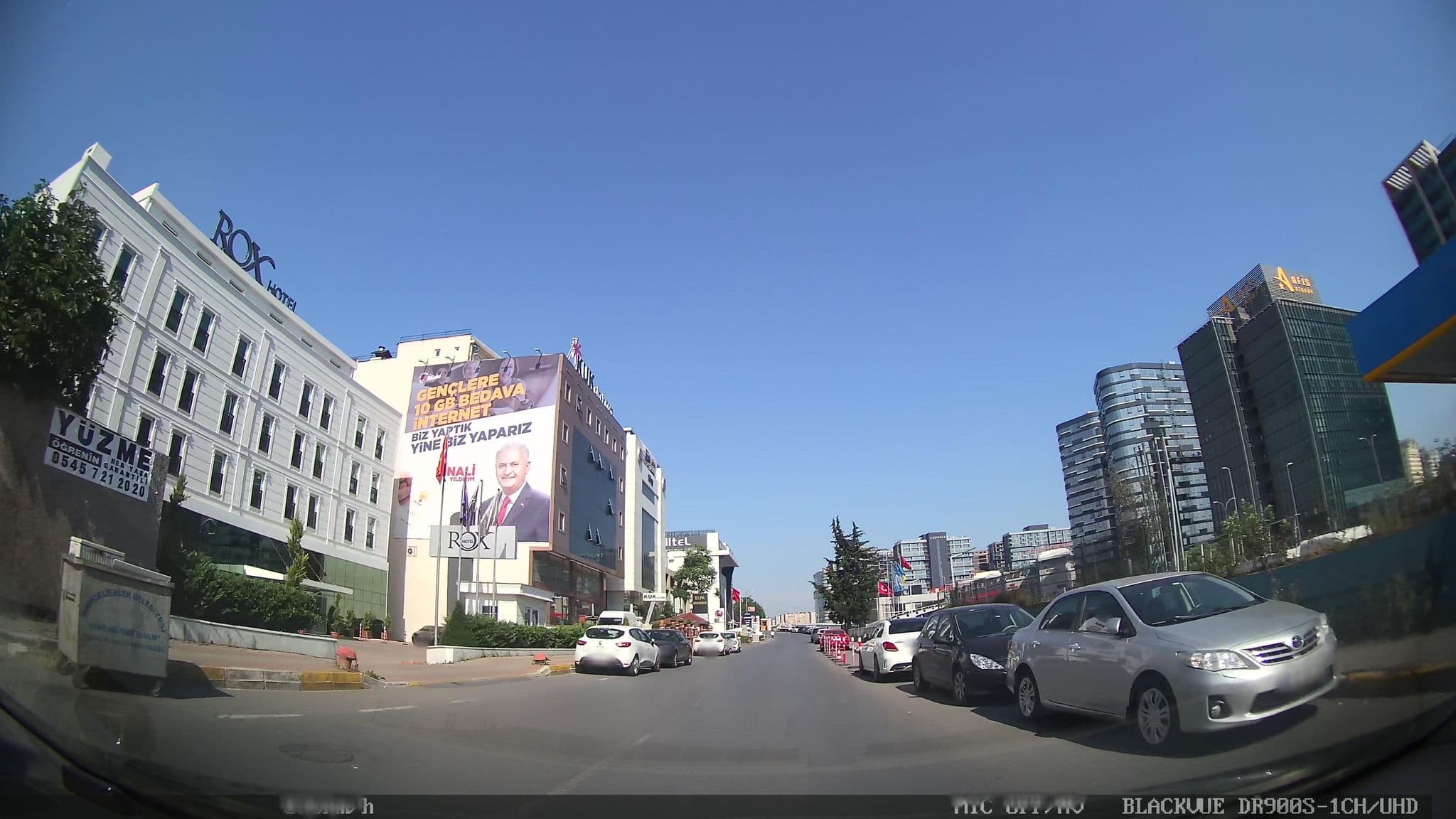 Street view near Rox Hotel, Bahçelievler — © asturksever (CC BY-SA · Mapillary)