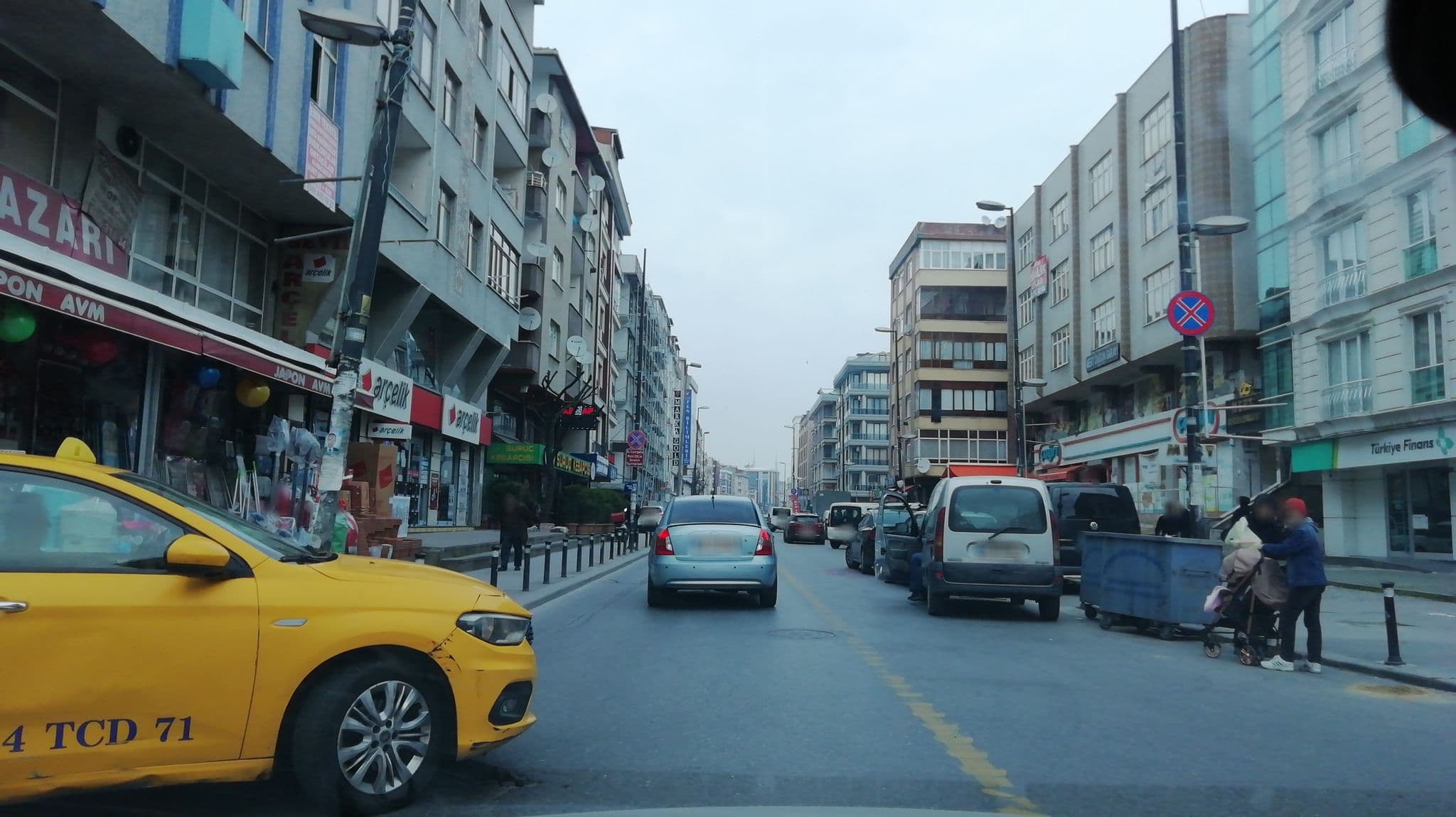 Street view near Akgun Hotel, Bahçelievler — © okansafak (CC BY-SA · Mapillary)