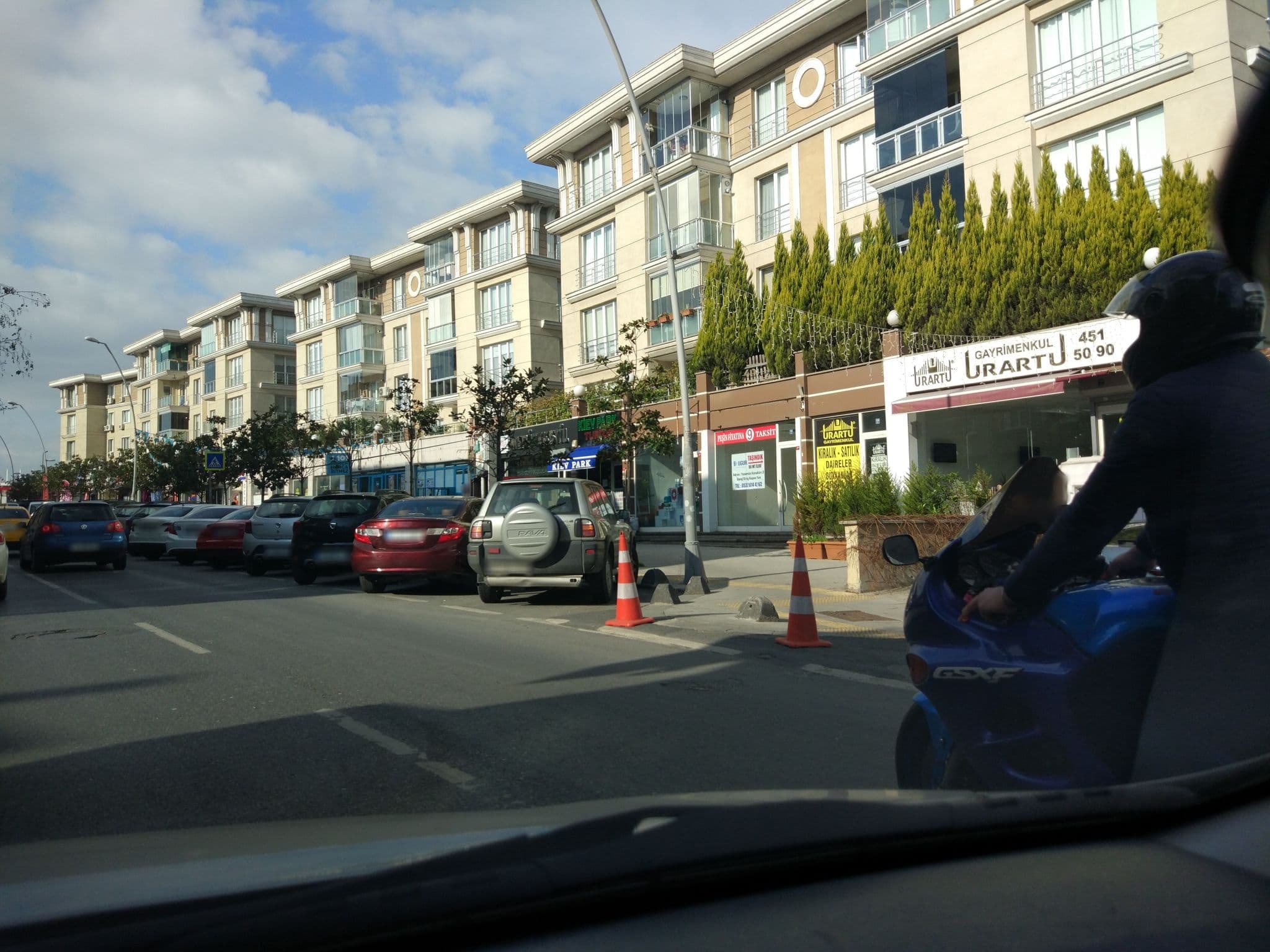 Street view near Amman Golden Tulip, Bahçelievler — © okansafak (CC BY-SA · Mapillary)