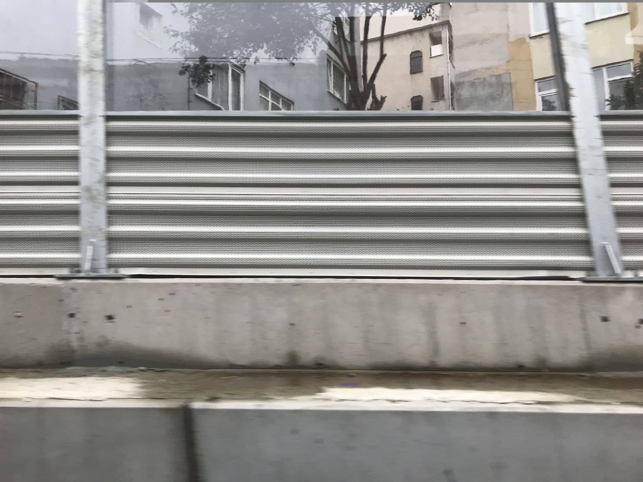 Street view near Güven Suit Otel, Bahçelievler — © hderinoz (CC BY-SA · Mapillary)
