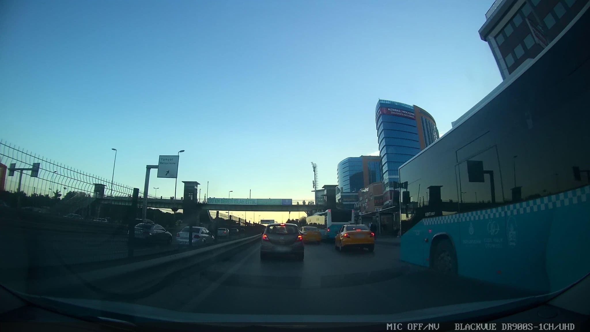 Street view near Kadir Has Holiday Center, Bahçelievler — © ahmetegri (CC BY-SA · Mapillary)