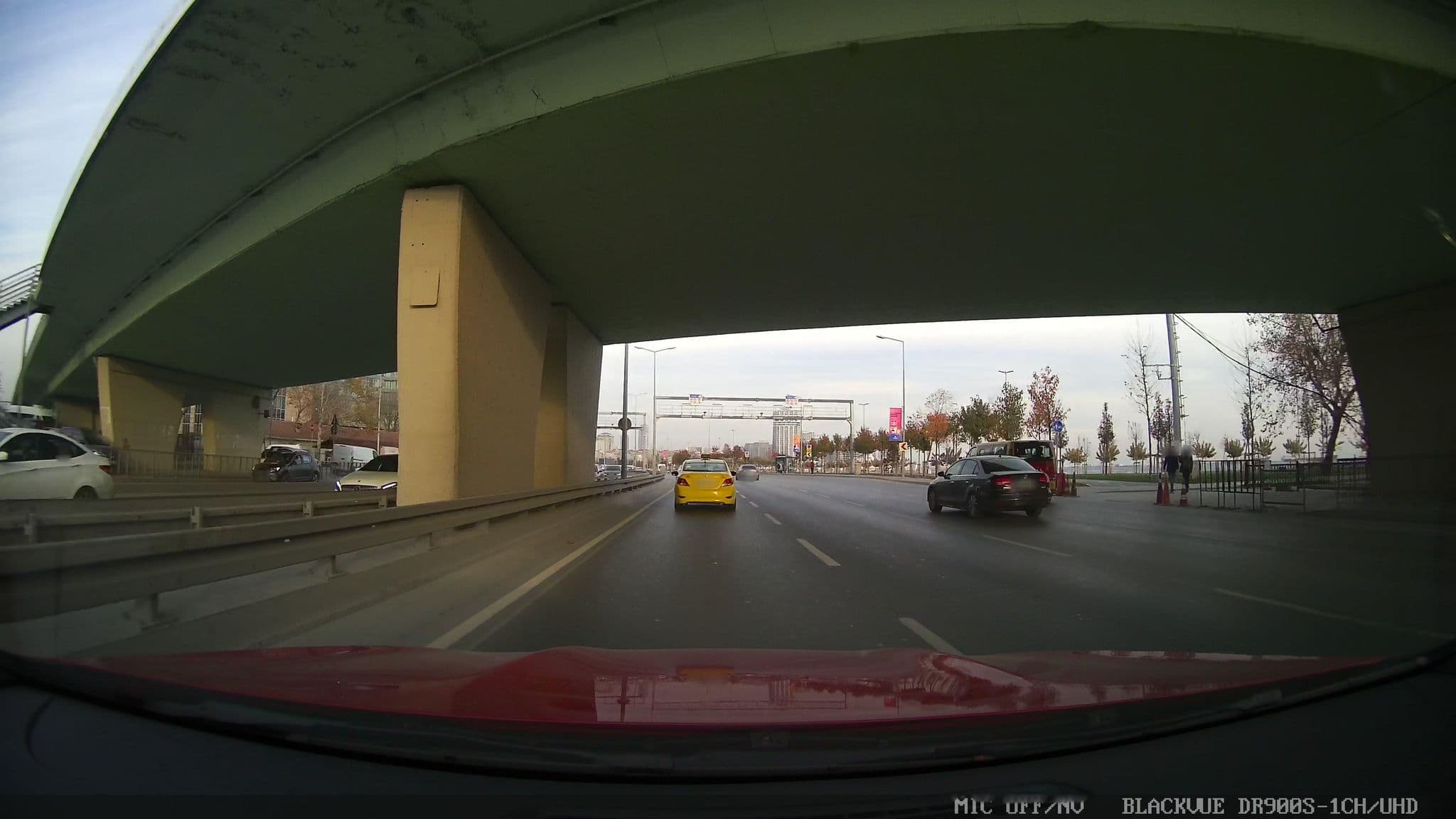 Street view near barcela saray hotel 101 nolu oda, Zeytinburnu — © yturkmenoglu (CC BY-SA · Mapillary)