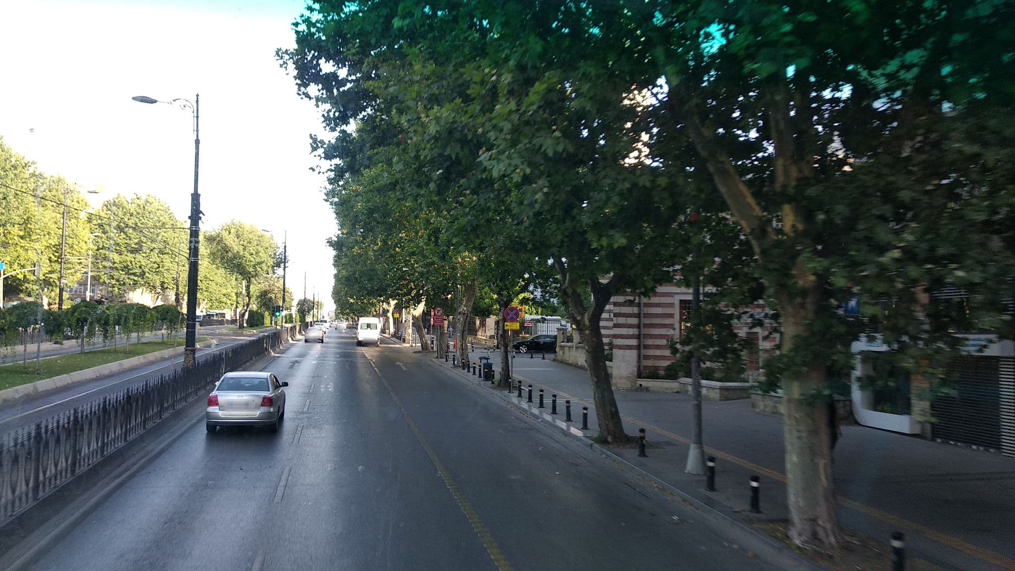 Street view near Topkapı Golden Hill Hotel, Fatih — © boracasli (CC BY-SA · Mapillary)