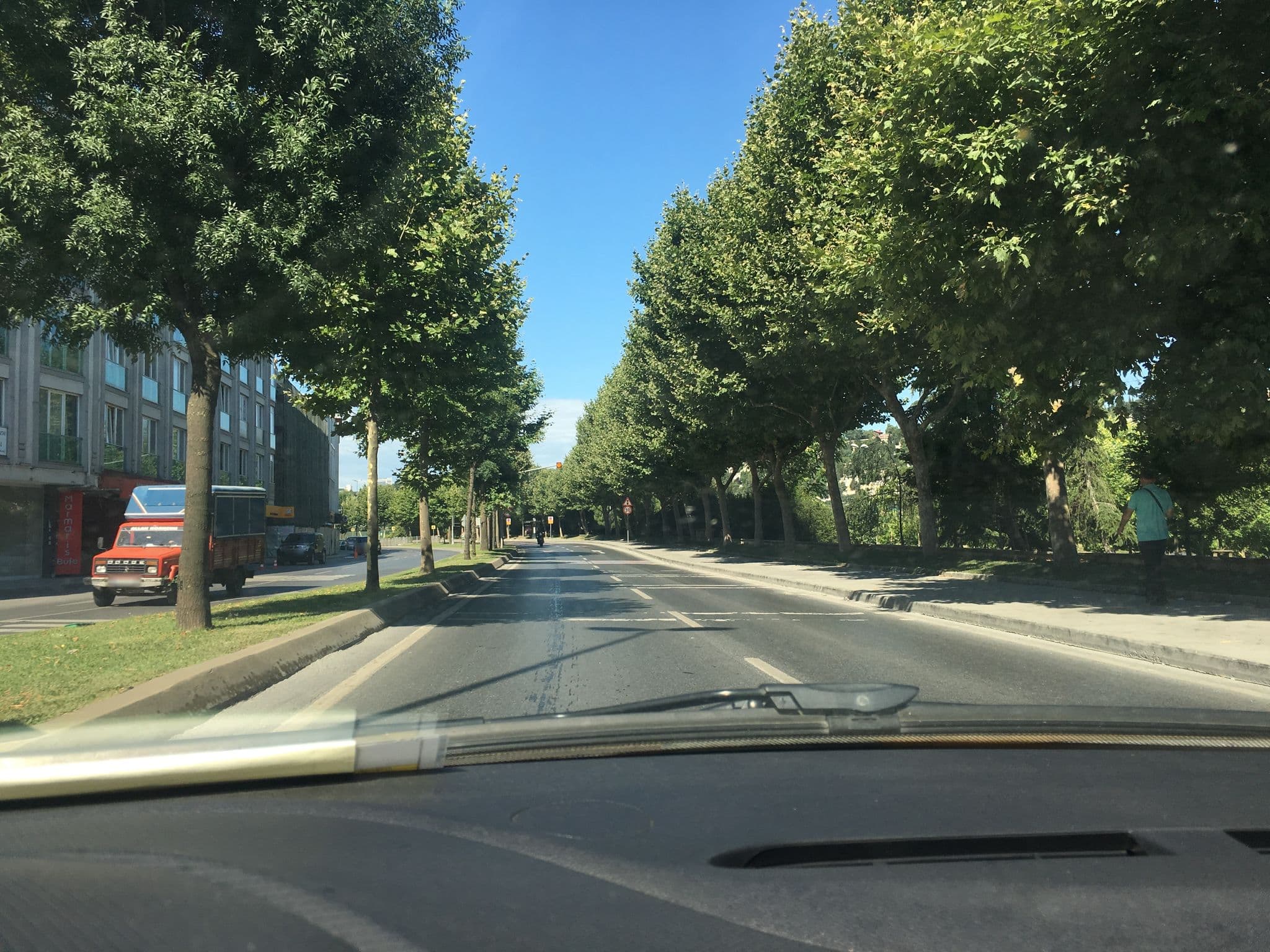 Street view near Fest Inn Suit Golden Horn, Fatih — © myusufuyan (CC BY-SA · Mapillary)