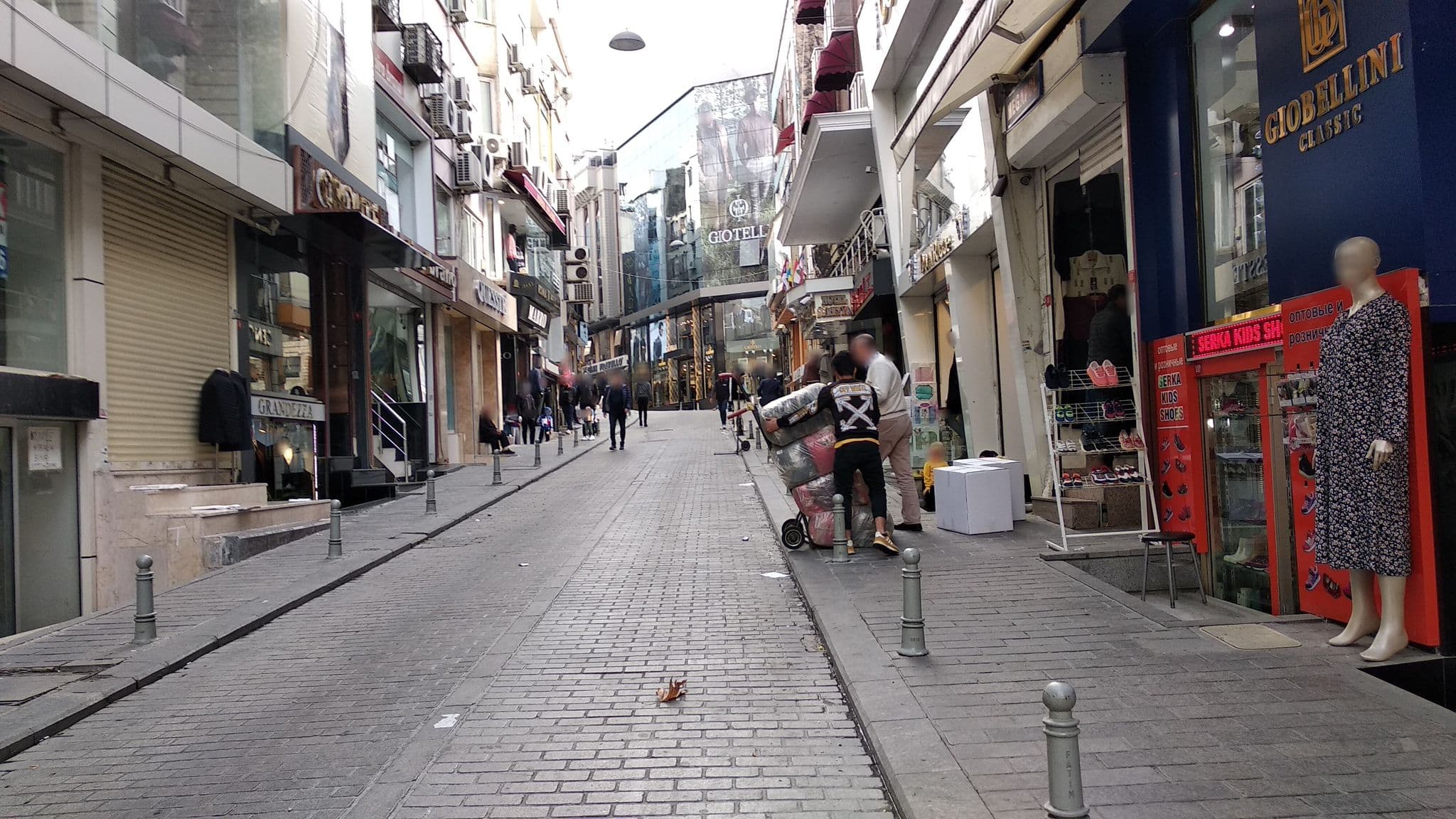 Street view near soba 103 Laleli Gonen, Istanbul — © boracasli (CC BY-SA · Mapillary)