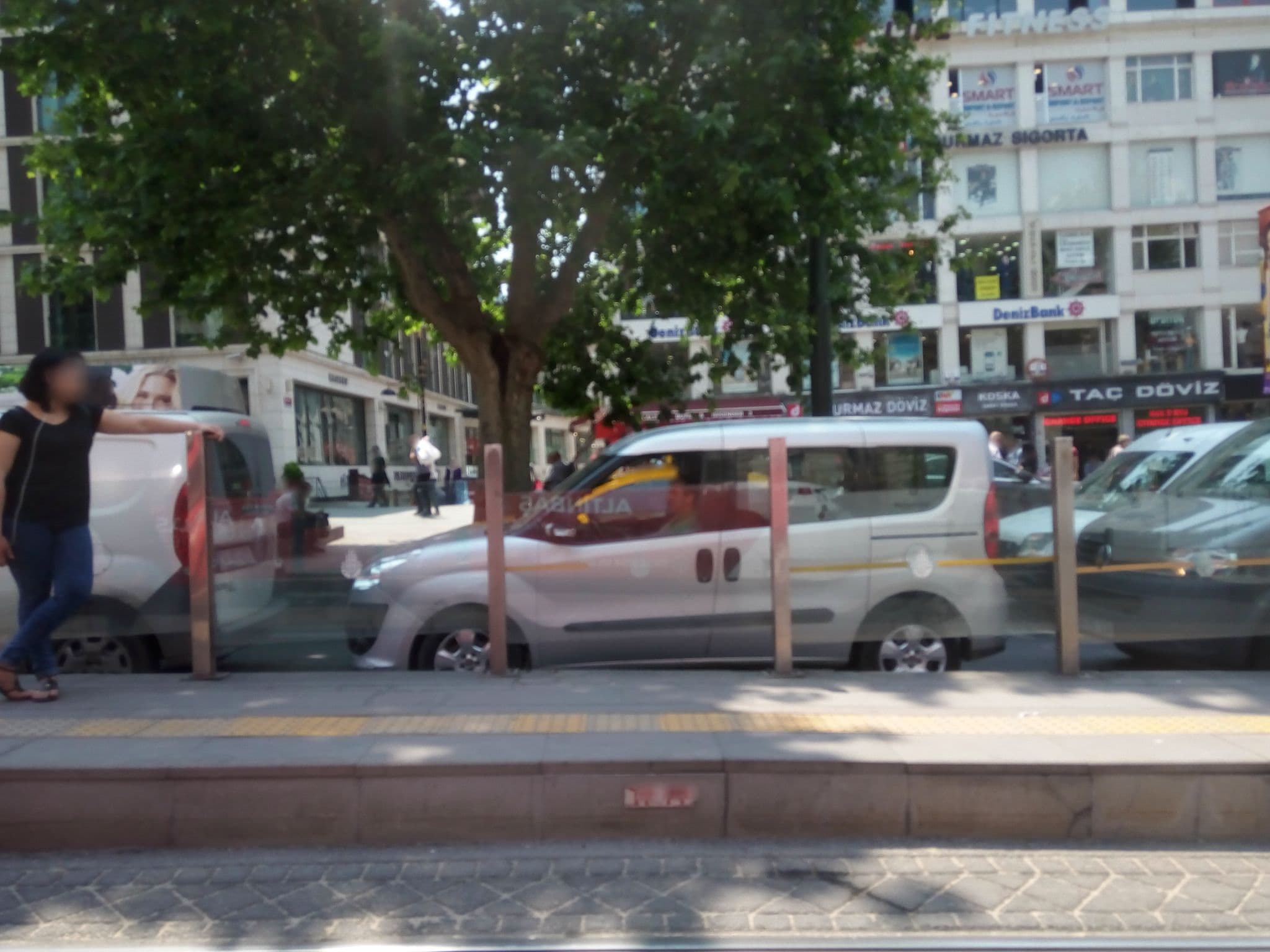 Street view near Büyük Reşitpaşa Otel, Istanbul — © mapfool (CC BY-SA · Mapillary)