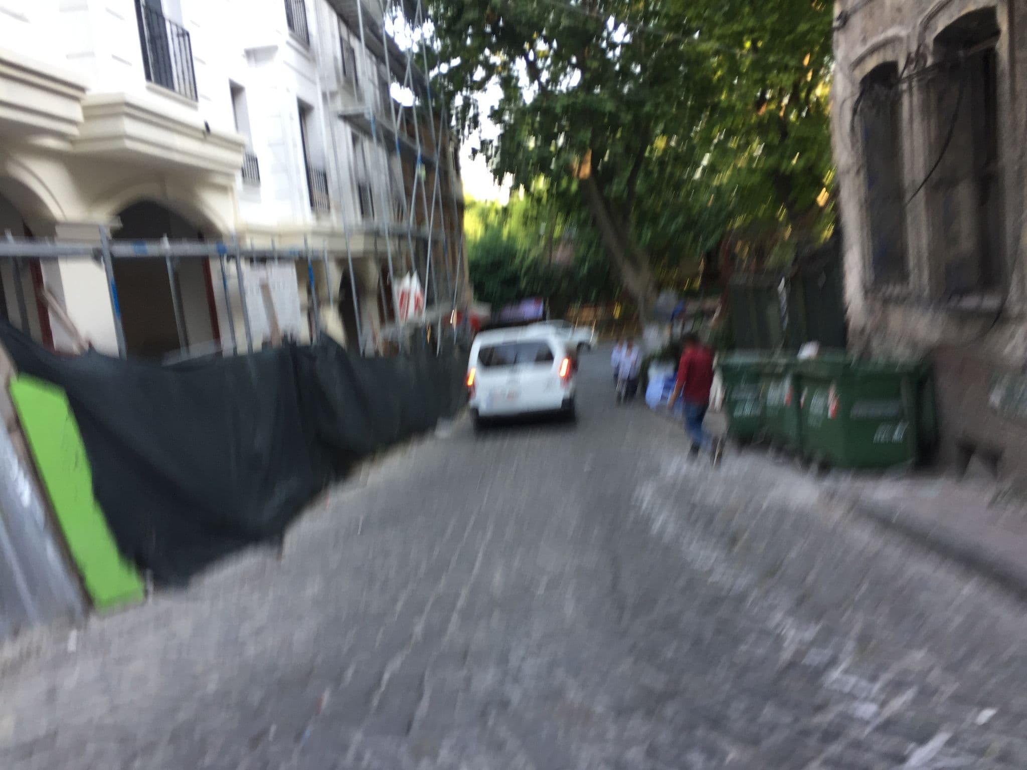 Street view near Imagine Istanbul, Sultanahmet — © sessiznotalar (CC BY-SA · Mapillary)