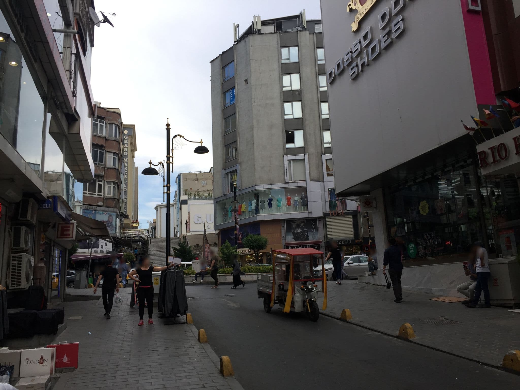 Street view near Royal Hotel Istanbul, Istanbul — © sessiznotalar (CC BY-SA · Mapillary)