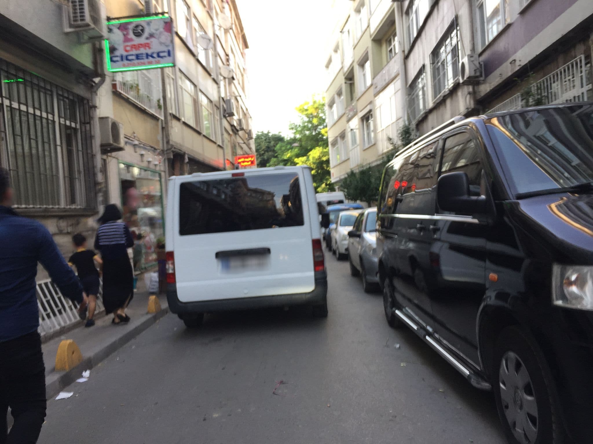 Street view near Park Dedeman Levent, Istanbul — © sessiznotalar (CC BY-SA · Mapillary)